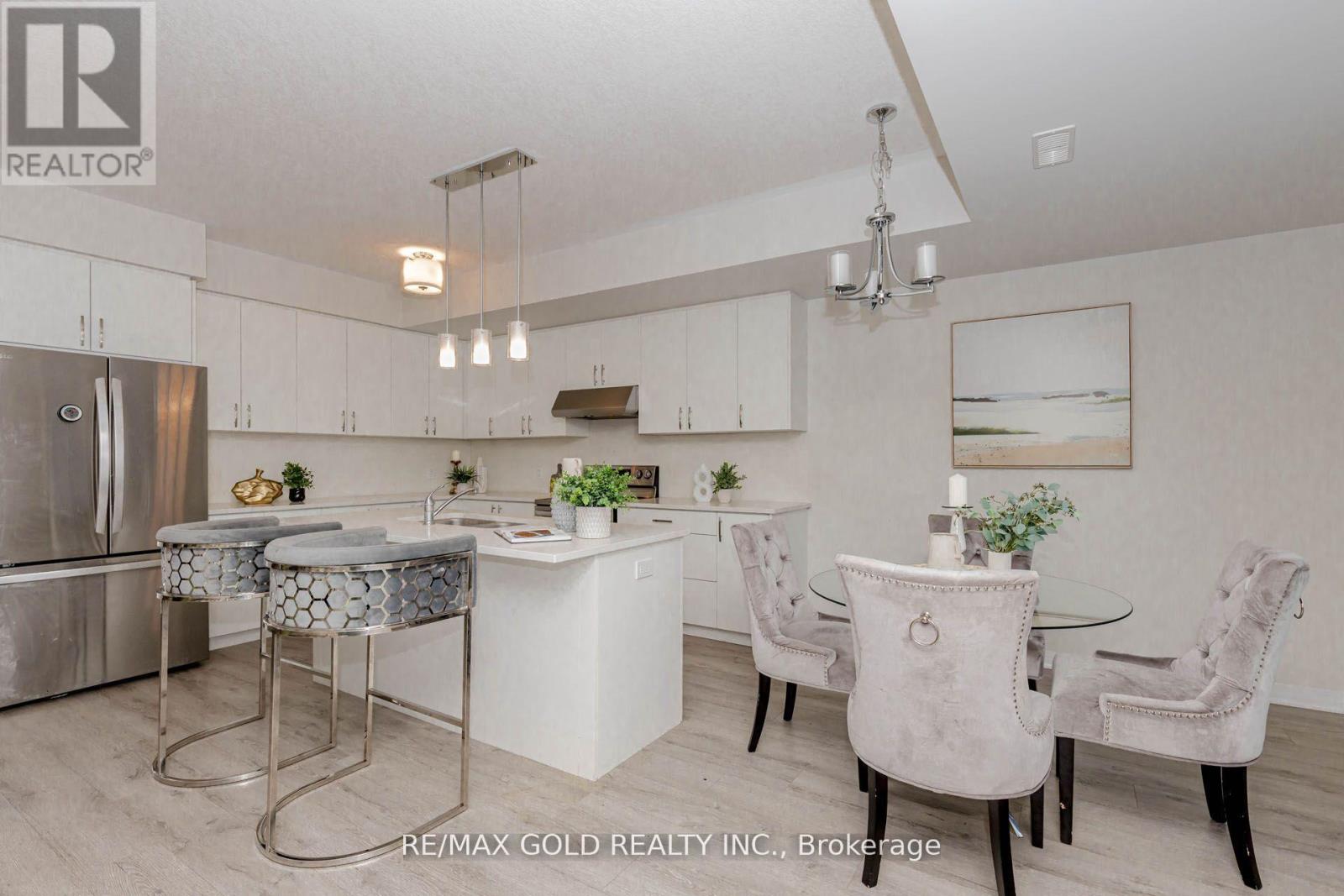 3 - 124 Seabrook Drive, Kitchener, Ontario  N2R 0R7 - Photo 17 - X12463447