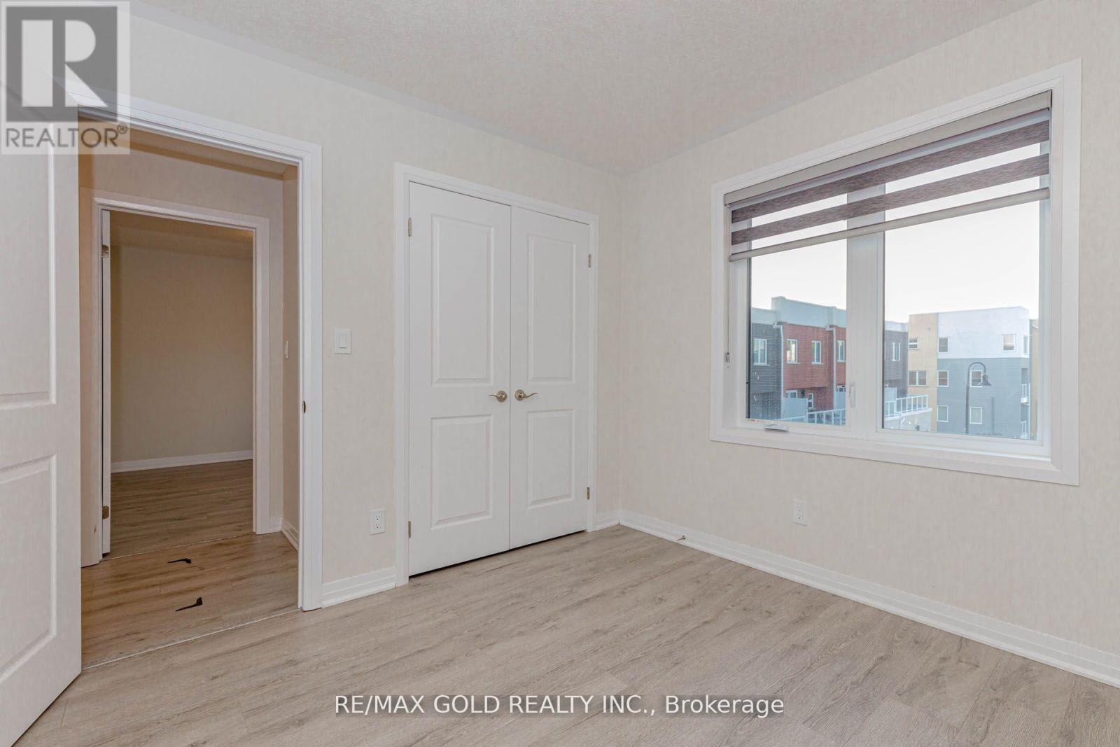 3 - 124 Seabrook Drive, Kitchener, Ontario  N2R 0R7 - Photo 42 - X12463447