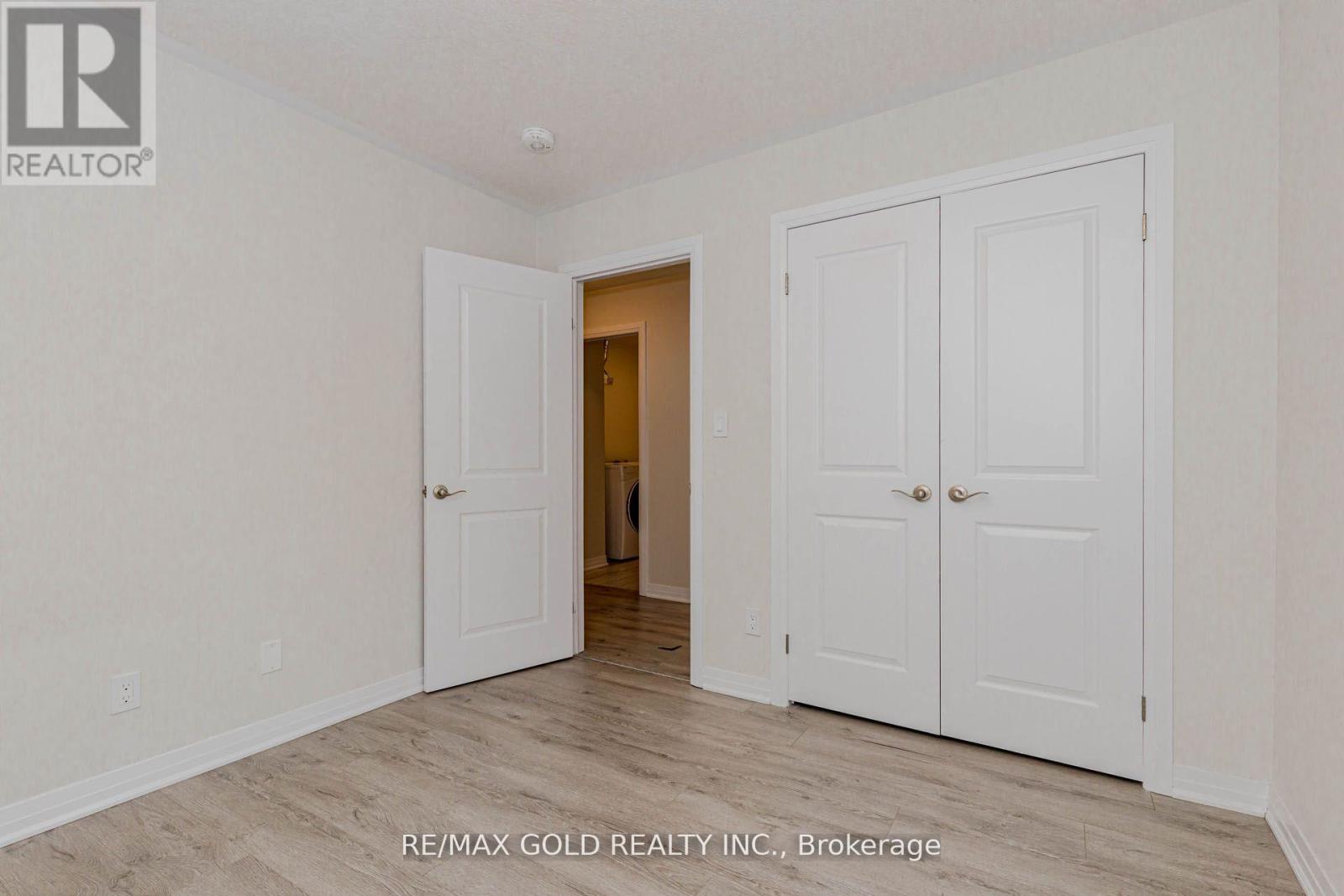 3 - 124 Seabrook Drive, Kitchener, Ontario  N2R 0R7 - Photo 43 - X12463447