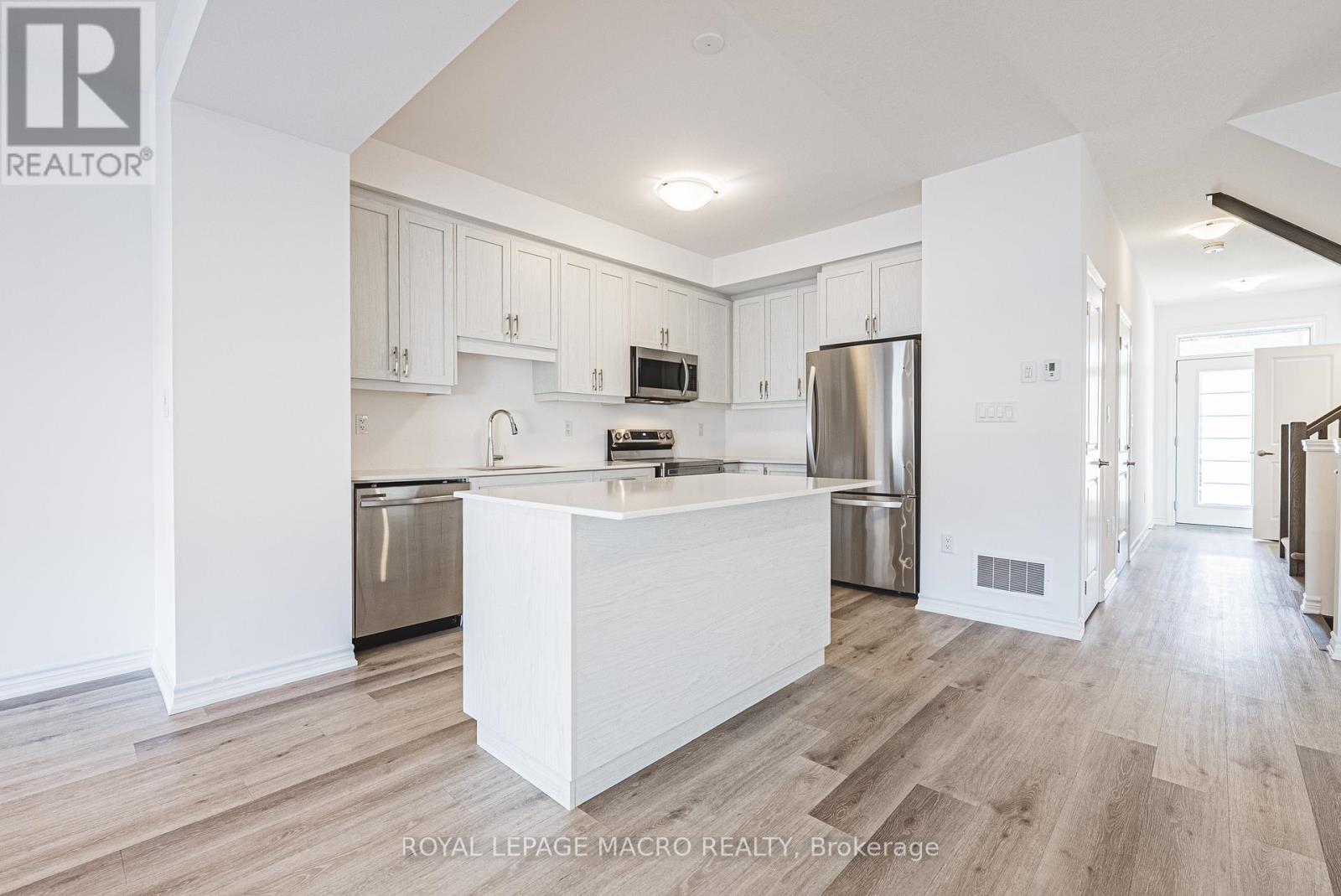 5 - 461 Blackburn Drive, Brantford, Ontario  N3T 0W9 - Photo 10 - X12463477