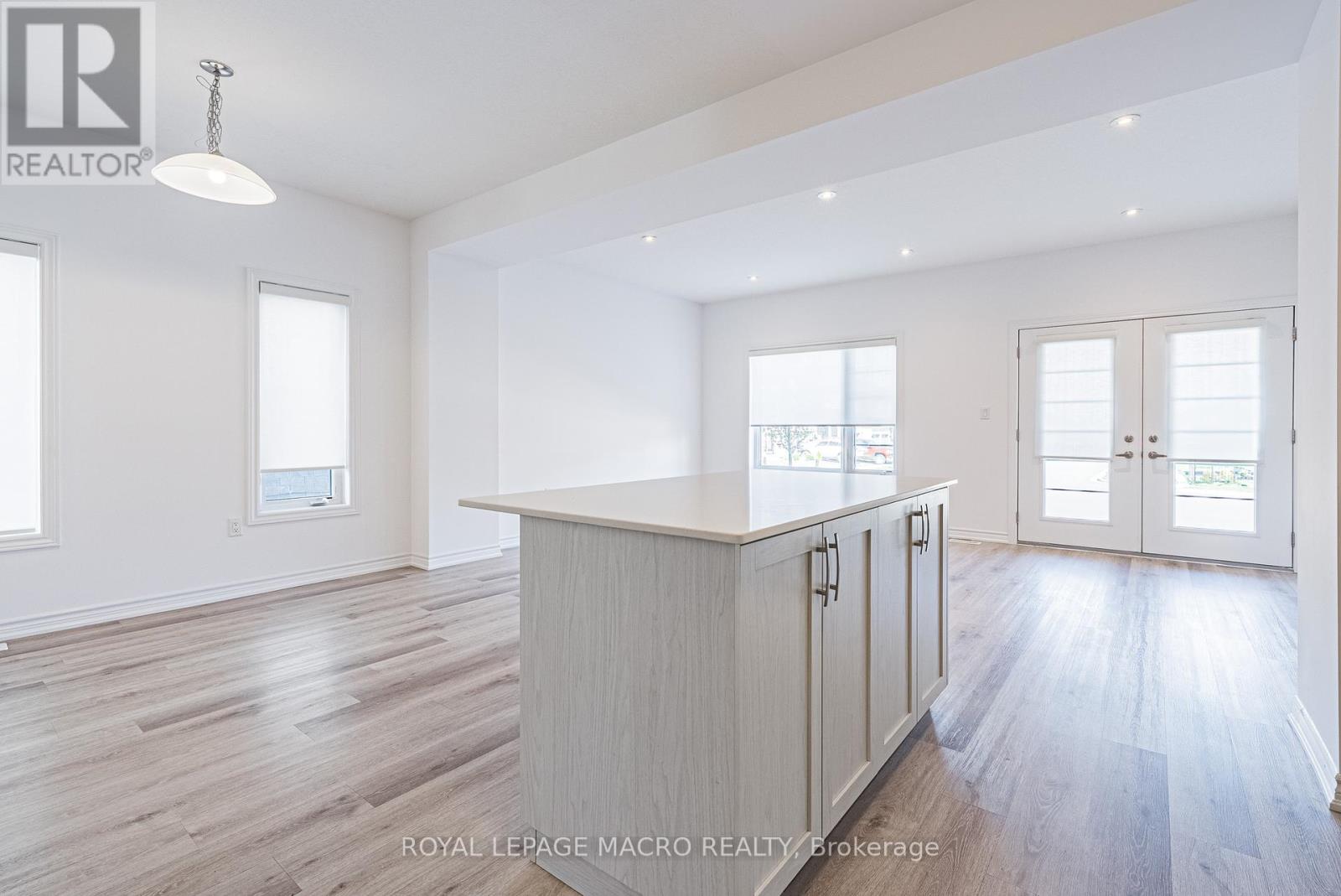 5 - 461 Blackburn Drive, Brantford, Ontario  N3T 0W9 - Photo 13 - X12463477