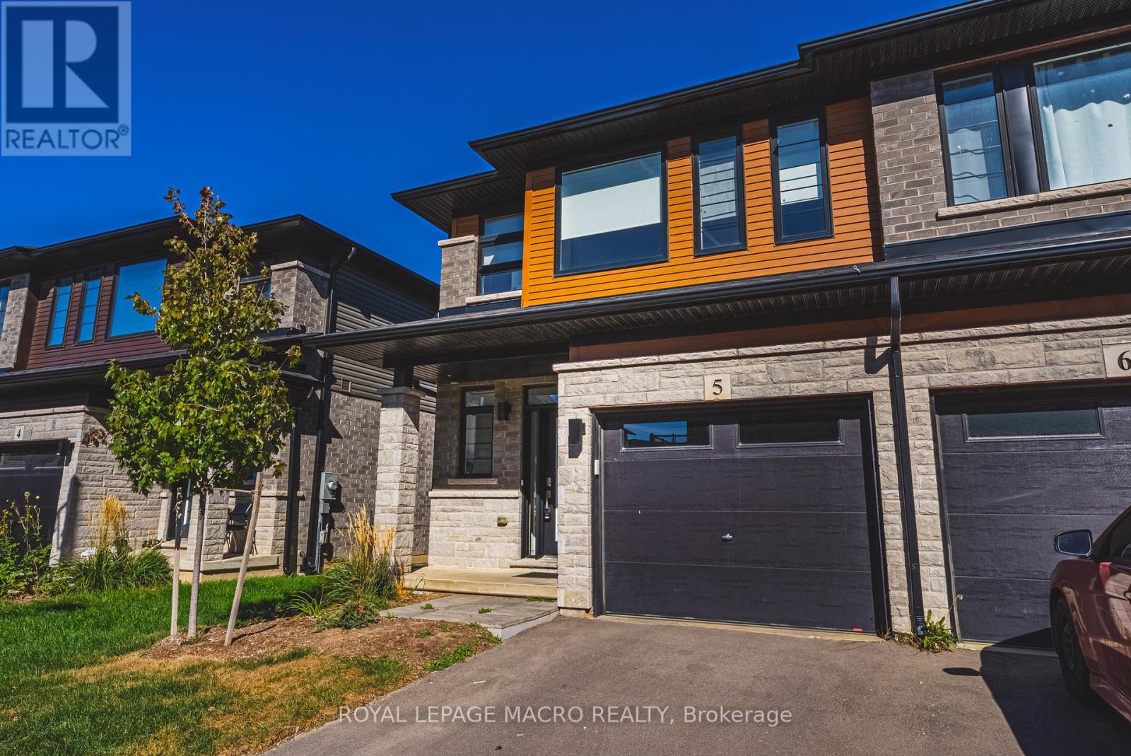5 - 461 Blackburn Drive, Brantford, Ontario  N3T 0W9 - Photo 2 - X12463477