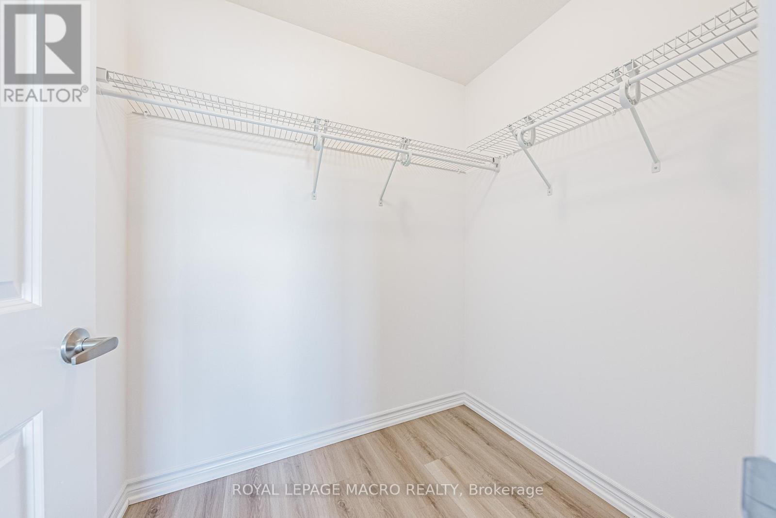 5 - 461 Blackburn Drive, Brantford, Ontario  N3T 0W9 - Photo 31 - X12463477