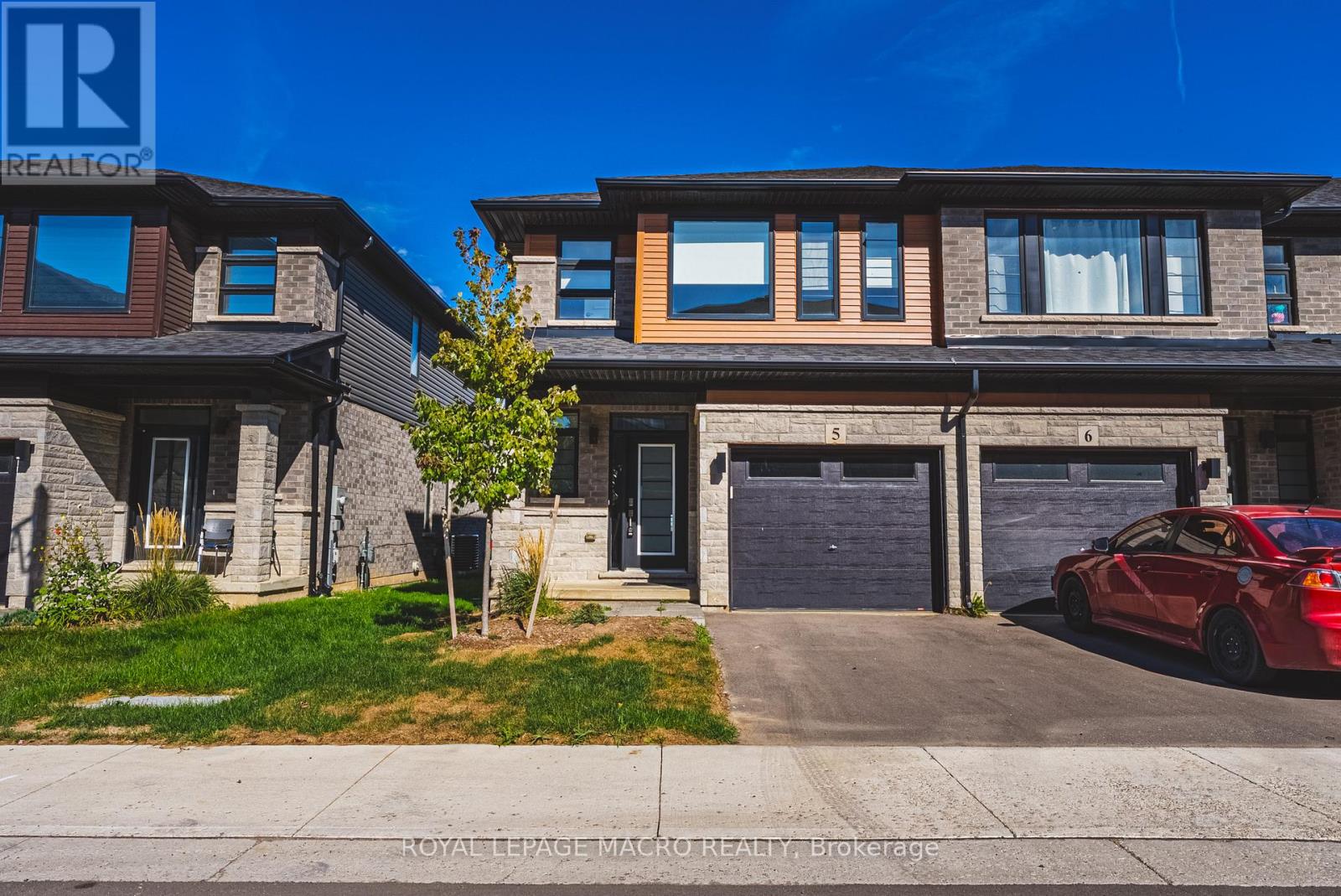 5 - 461 Blackburn Drive, Brantford, Ontario  N3T 0W9 - Photo 4 - X12463477