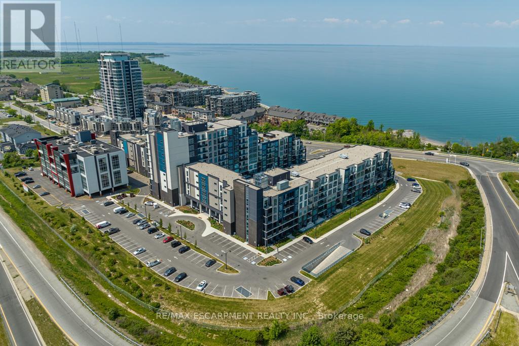 118 - 16 Concord Place, Grimsby, Ontario  L3M 0J1 - Photo 30 - X12463499
