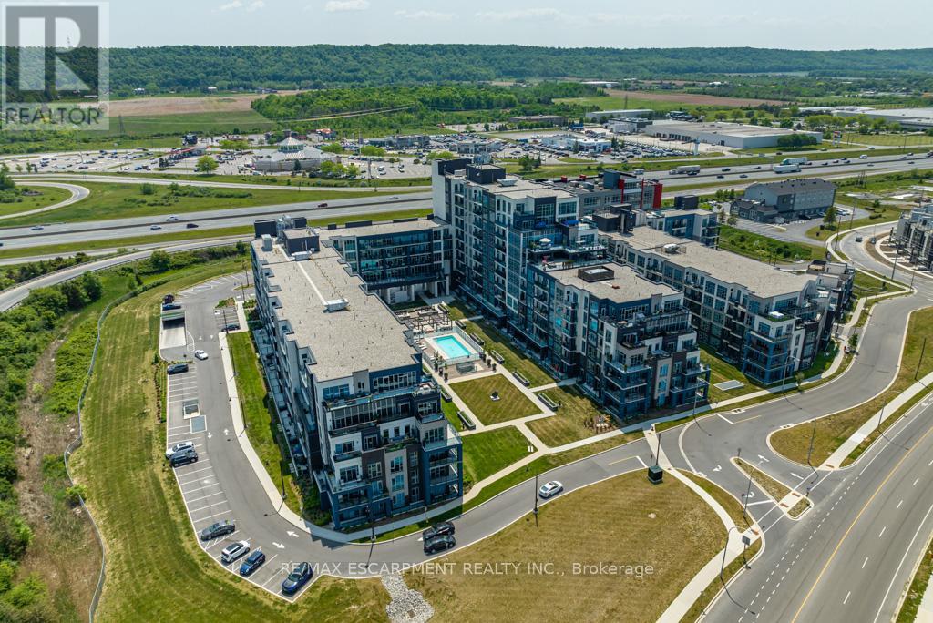 118 - 16 Concord Place, Grimsby, Ontario  L3M 0J1 - Photo 35 - X12463499
