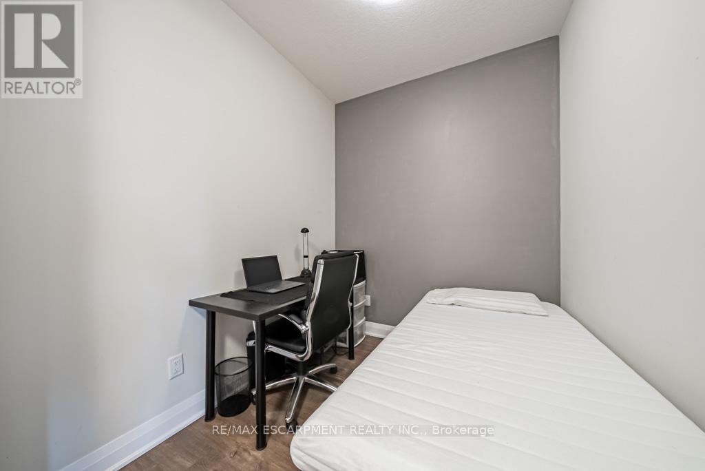 118 - 16 Concord Place, Grimsby, Ontario  L3M 0J1 - Photo 9 - X12463499