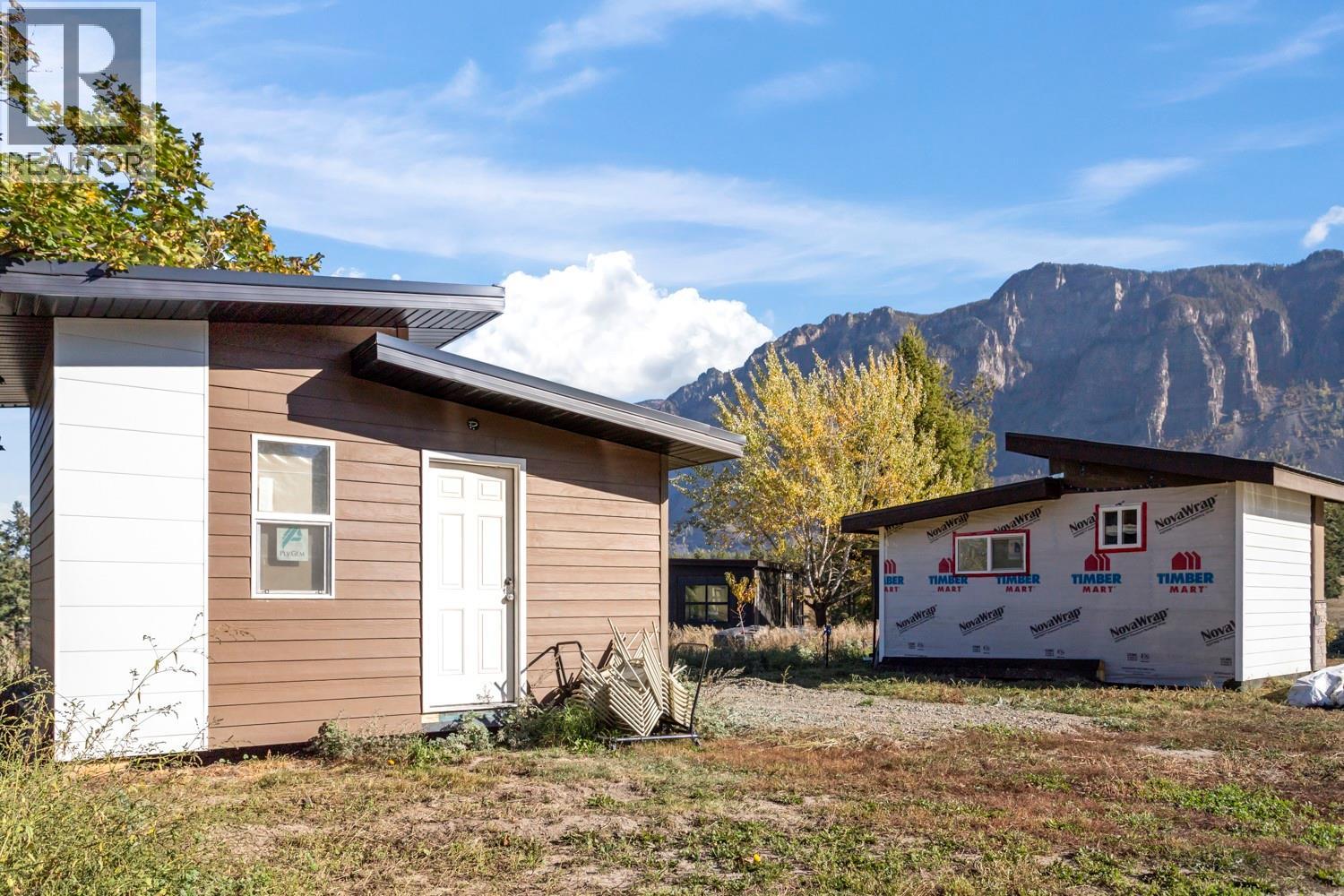 730 Canyon-Lister Road, Lister, British Columbia  V0B 1G2 - Photo 27 - 10364924