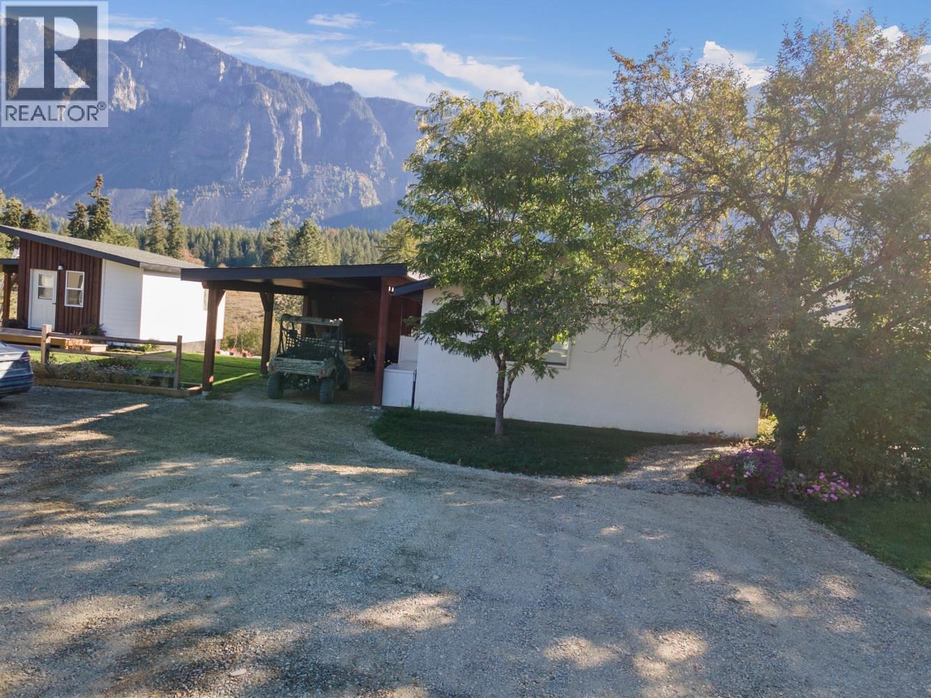 730 Canyon-Lister Road, Lister, British Columbia  V0B 1G2 - Photo 33 - 10364924