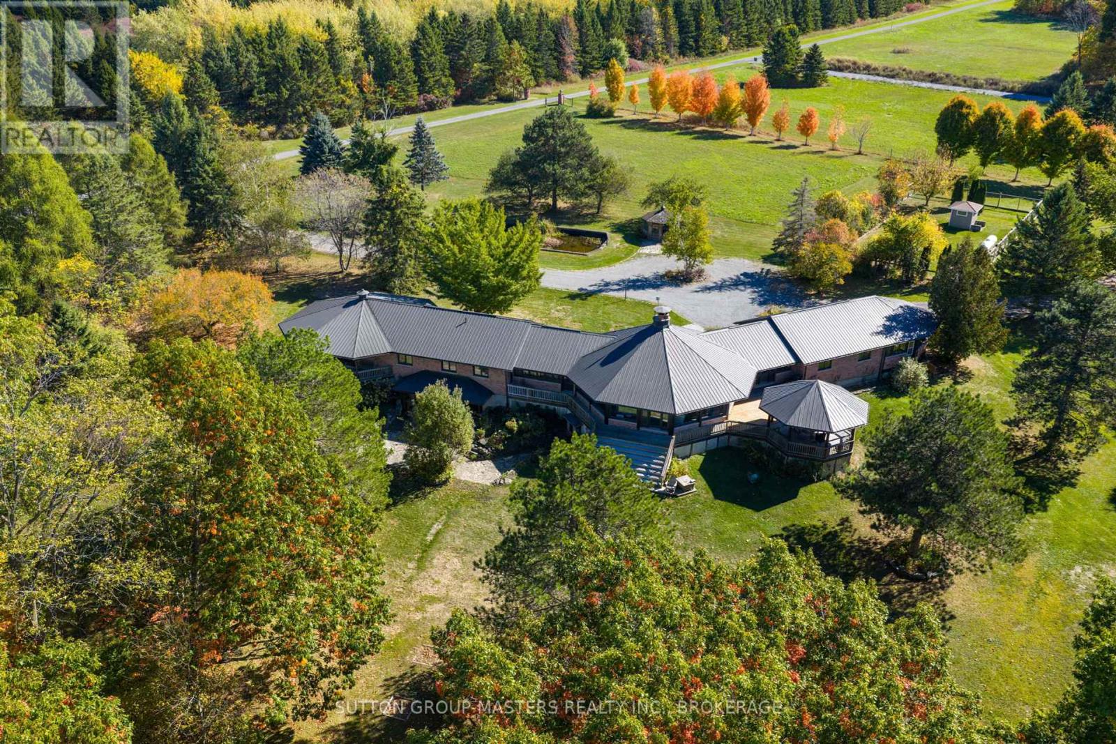 314 Baseline Road, Frontenac Islands (The Islands), Ontario  K7G 2V6 - Photo 3 - X12463746