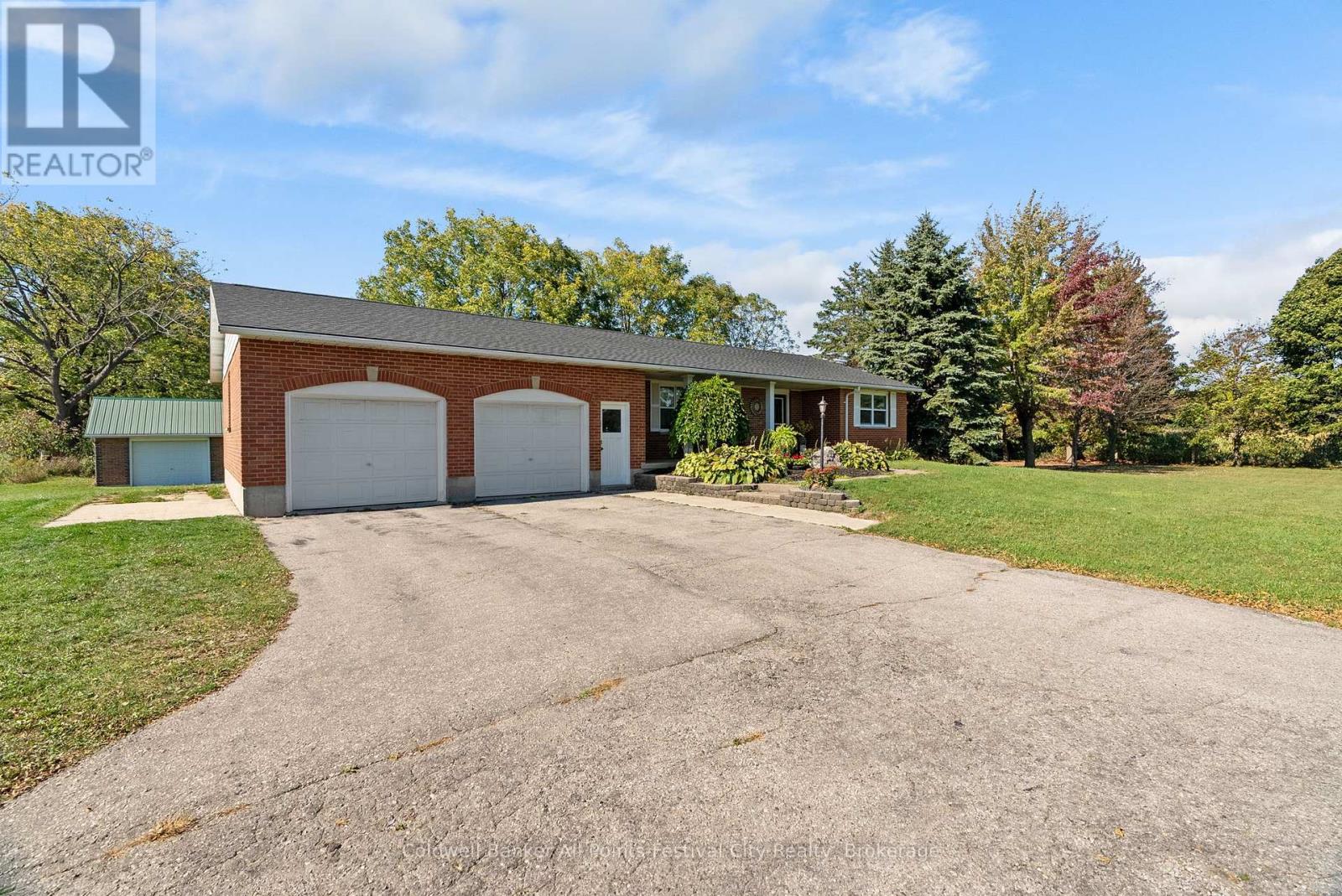 81993 Bluewater Highway, Ashfield-Colborne-Wawanosh, Ontario  N7A 3Y2 - Photo 1 - X12463718