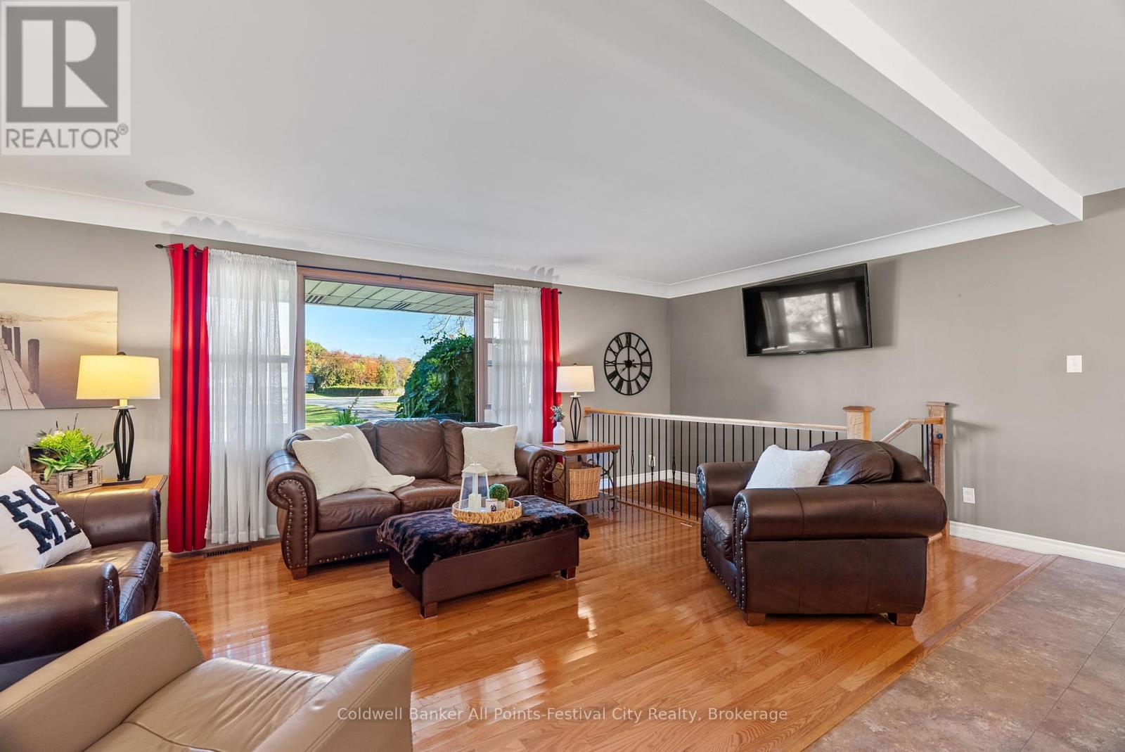 81993 Bluewater Highway, Ashfield-Colborne-Wawanosh, Ontario  N7A 3Y2 - Photo 8 - X12463718