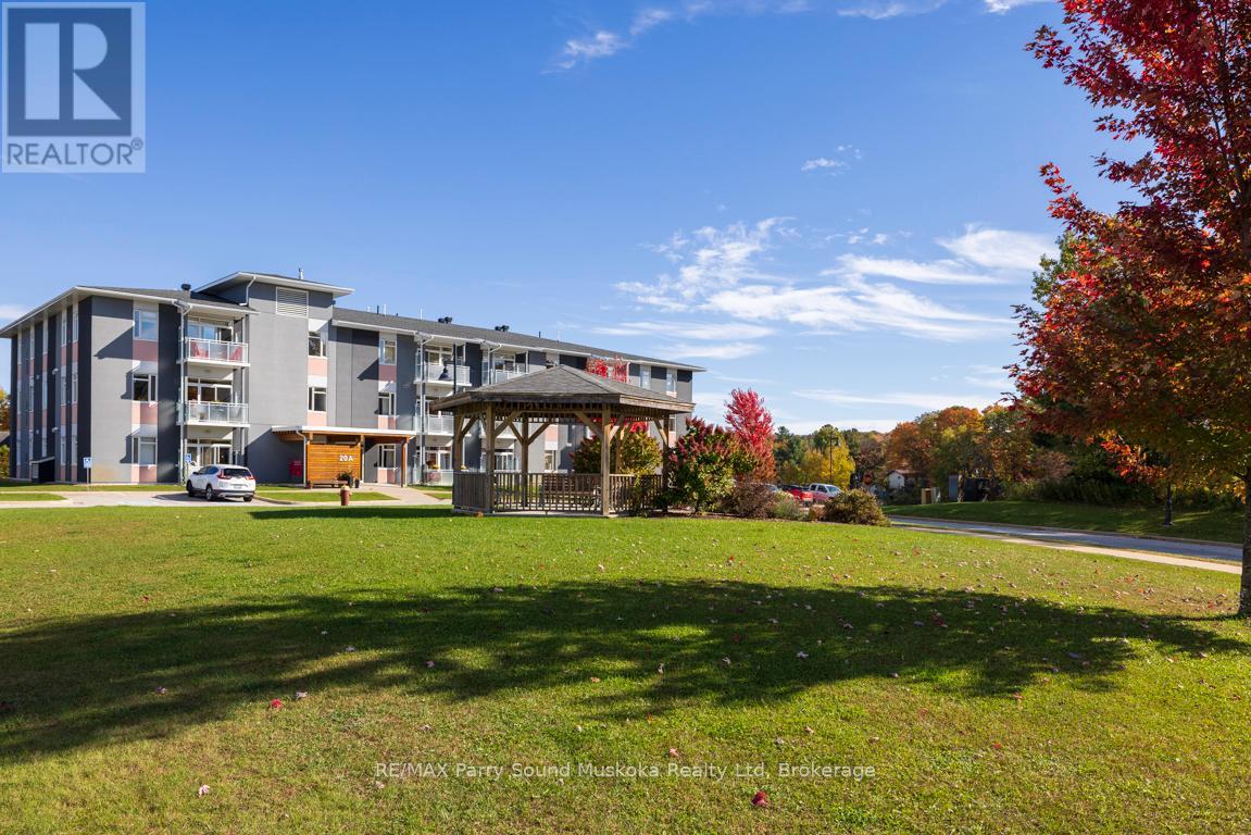 303 - 20d Silver Birch Court, Parry Sound, Ontario  P2A 0A7 - Photo 3 - X12463720