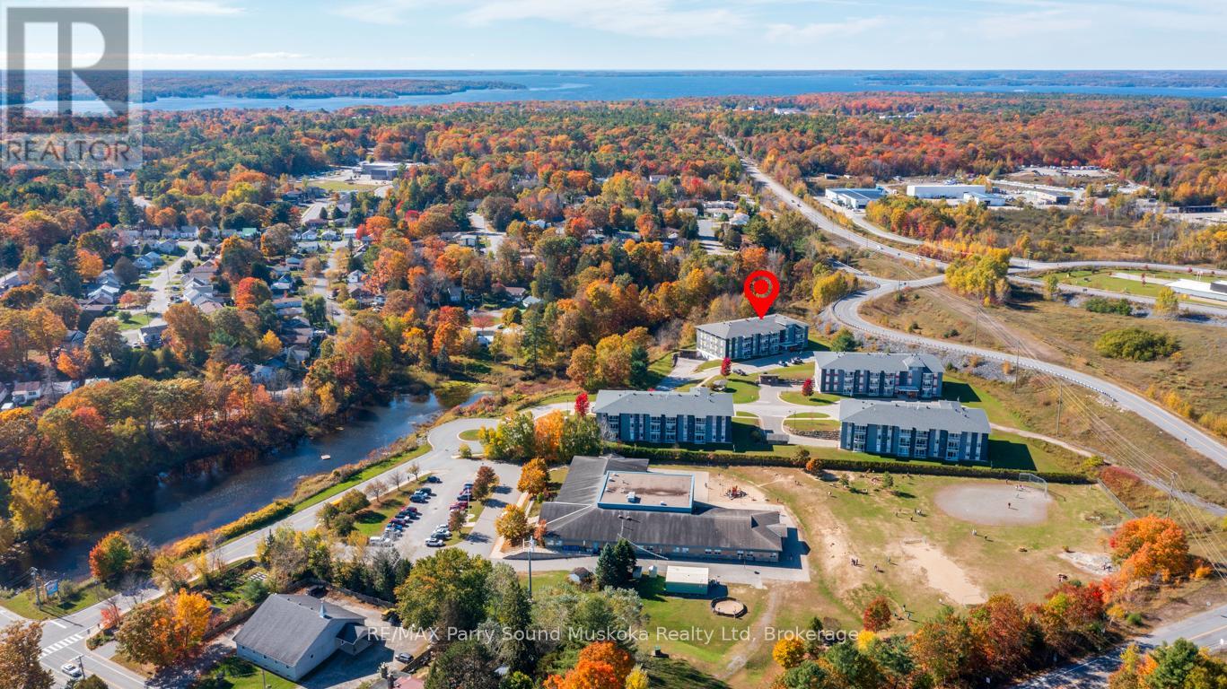 303 - 20d Silver Birch Court, Parry Sound, Ontario  P2A 0A7 - Photo 8 - X12463720