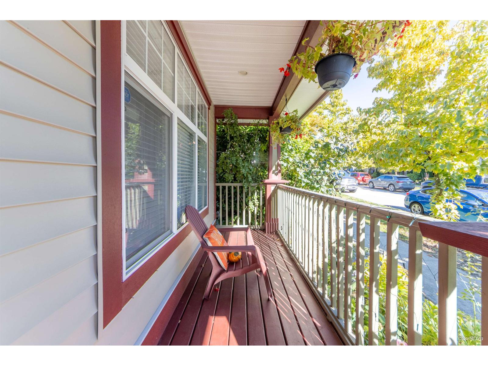 6631 192a Street, Surrey, British Columbia  V4N 0B9 - Photo 3 - R3057812