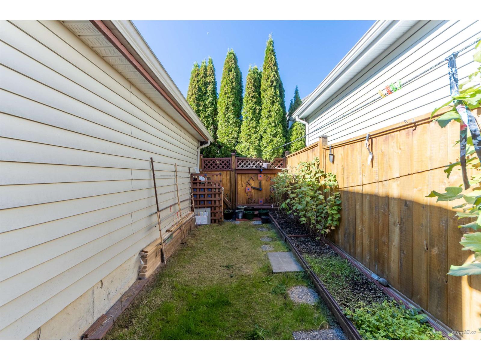 6631 192a Street, Surrey, British Columbia  V4N 0B9 - Photo 32 - R3057812