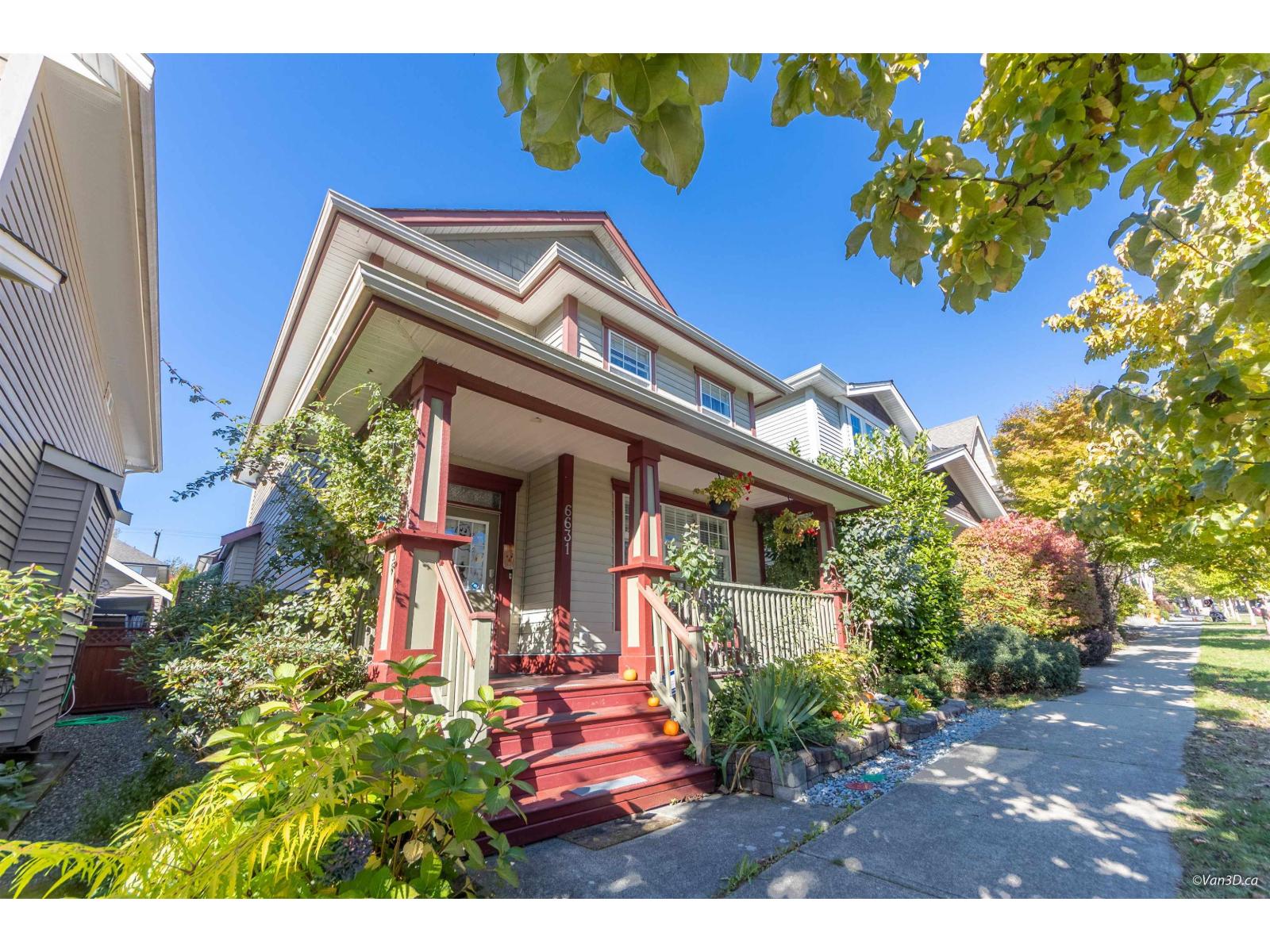 6631 192a Street, Surrey, British Columbia  V4N 0B9 - Photo 2 - R3057812