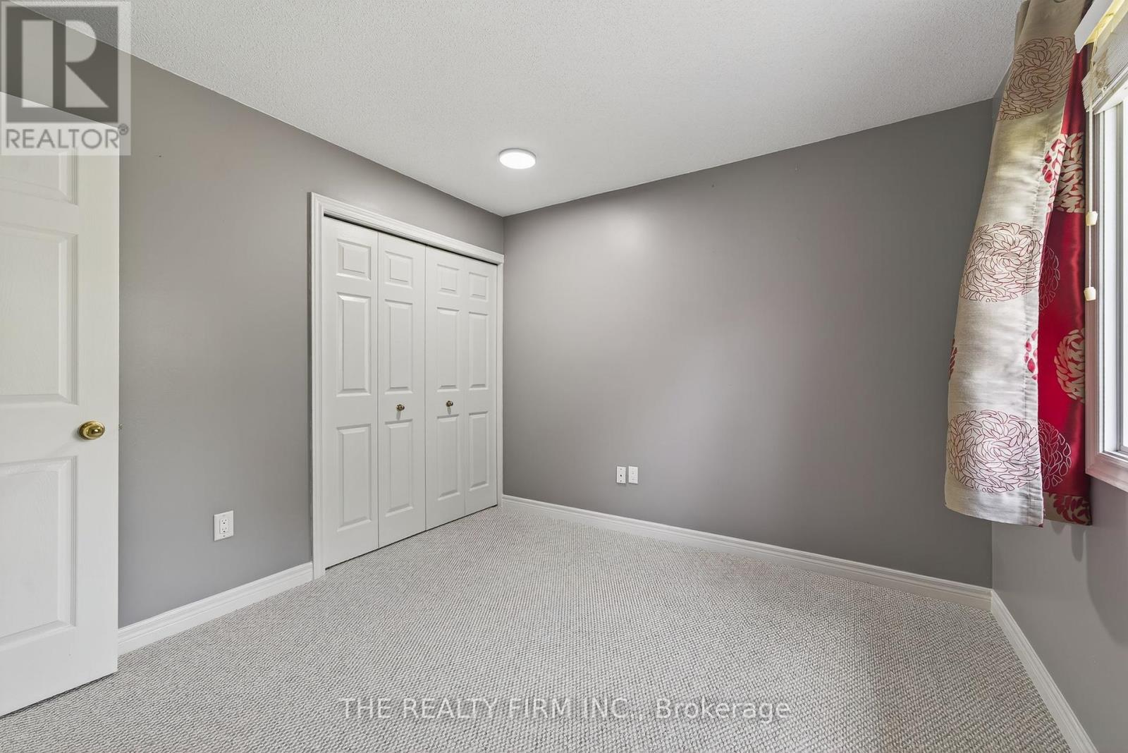 33 Stoneycreek Crescent, London North, Ontario  N5X 3X4 - Photo 17 - X12463643