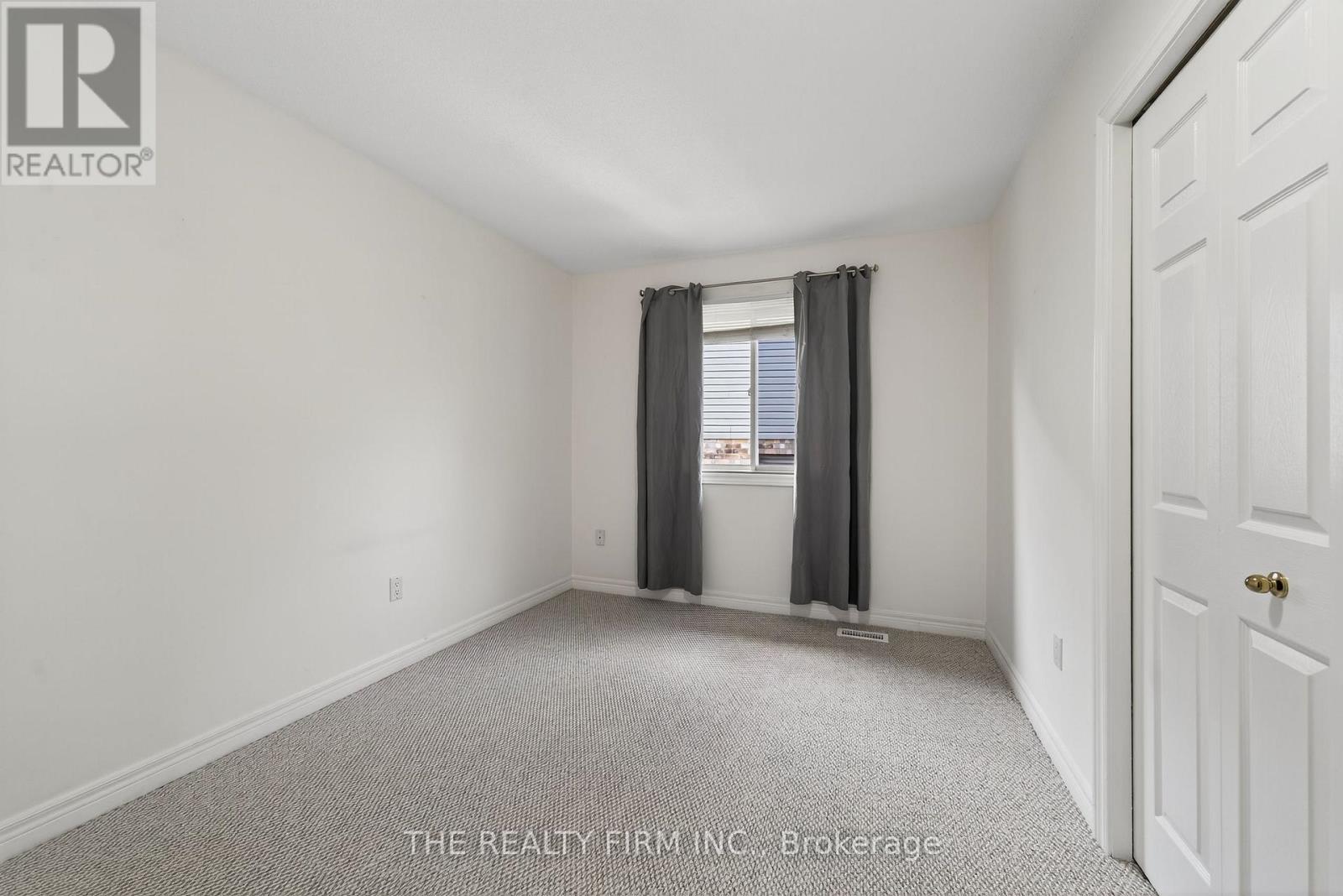 33 Stoneycreek Crescent, London North, Ontario  N5X 3X4 - Photo 18 - X12463643