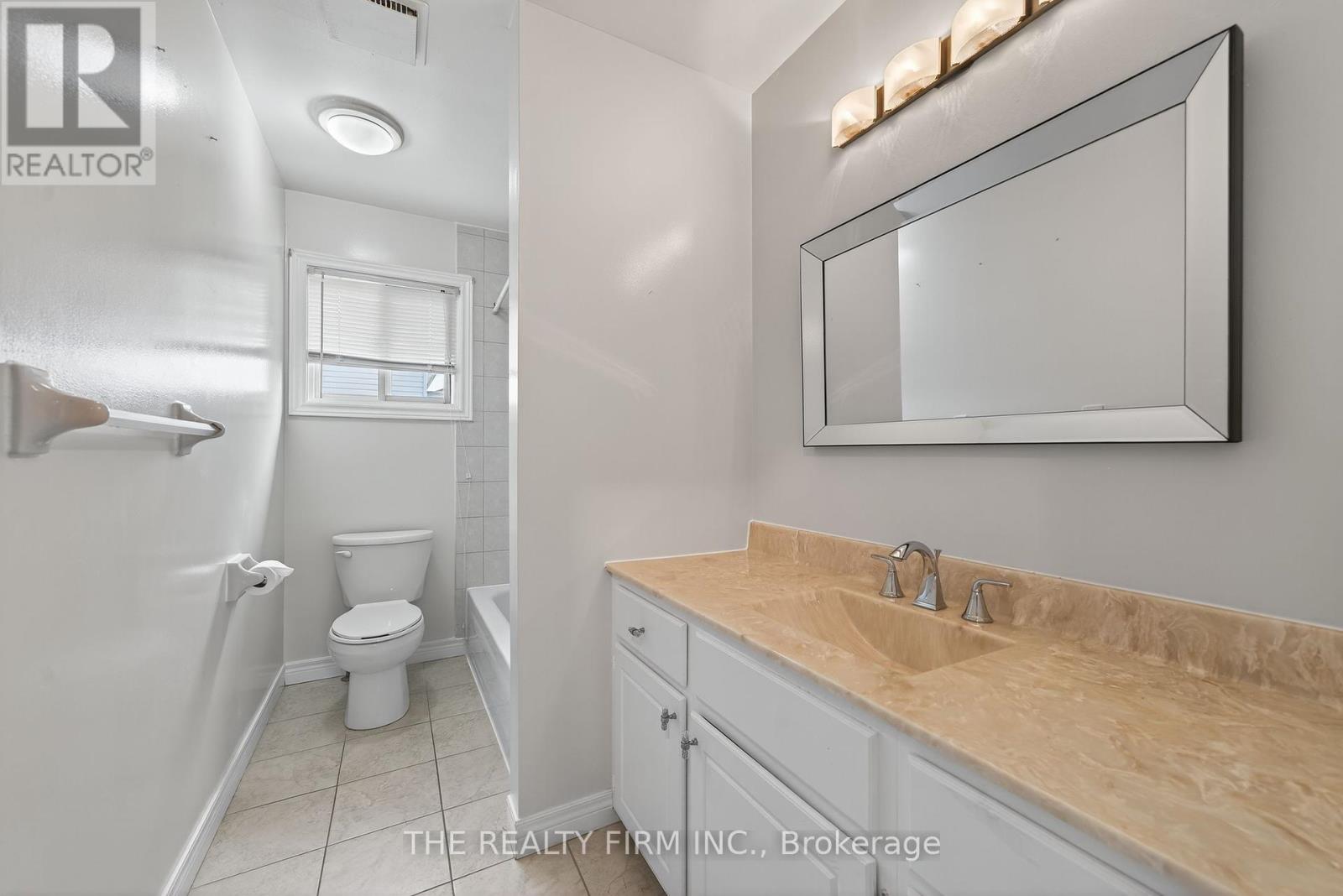 33 Stoneycreek Crescent, London North, Ontario  N5X 3X4 - Photo 20 - X12463643