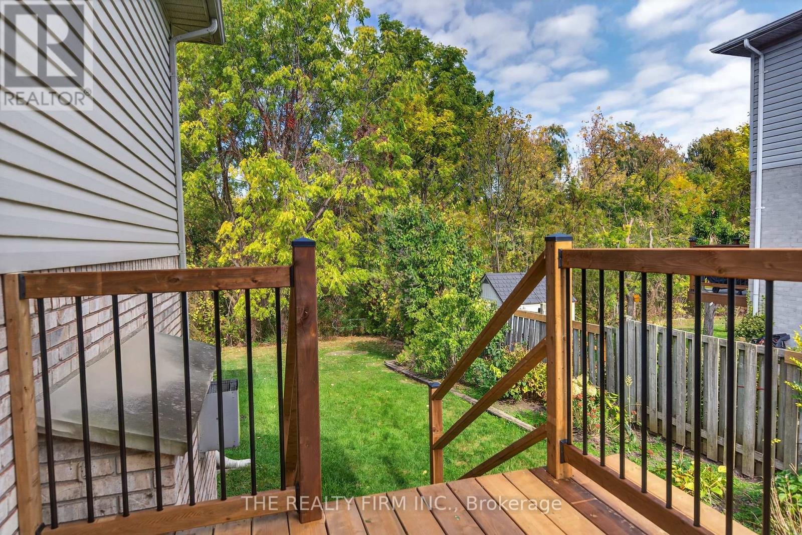 33 Stoneycreek Crescent, London North, Ontario  N5X 3X4 - Photo 30 - X12463643