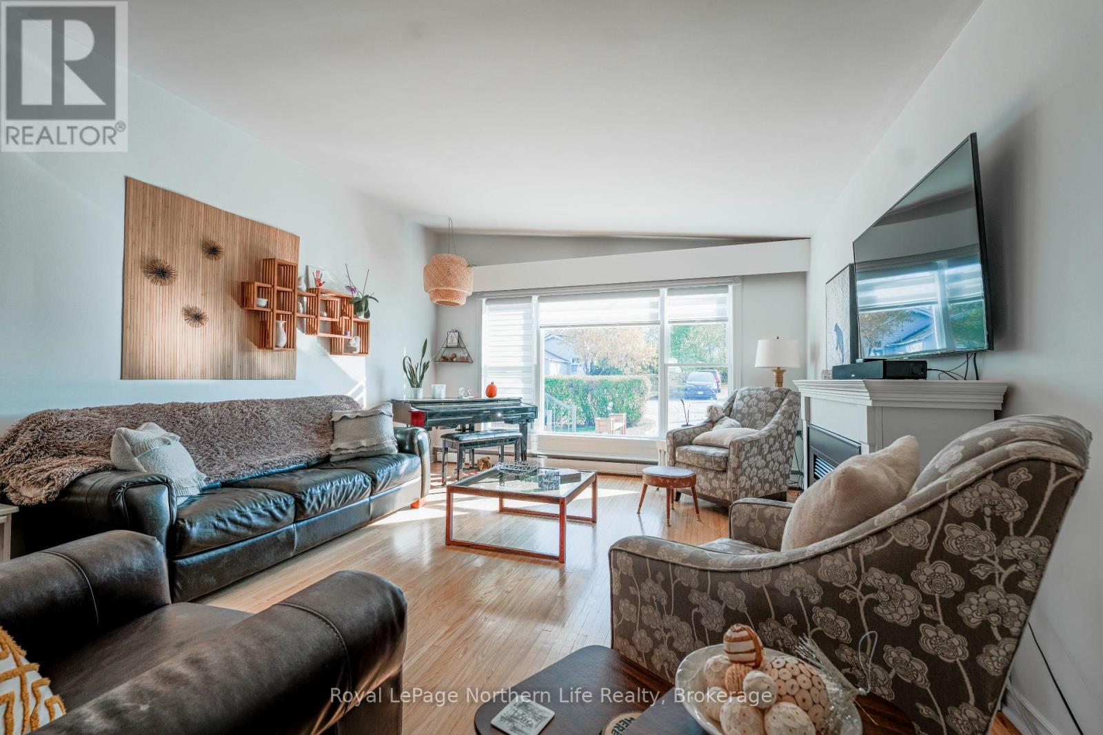 451 Stones Street, North Bay, Ontario  P1B 6B7 - Photo 7 - X12461405