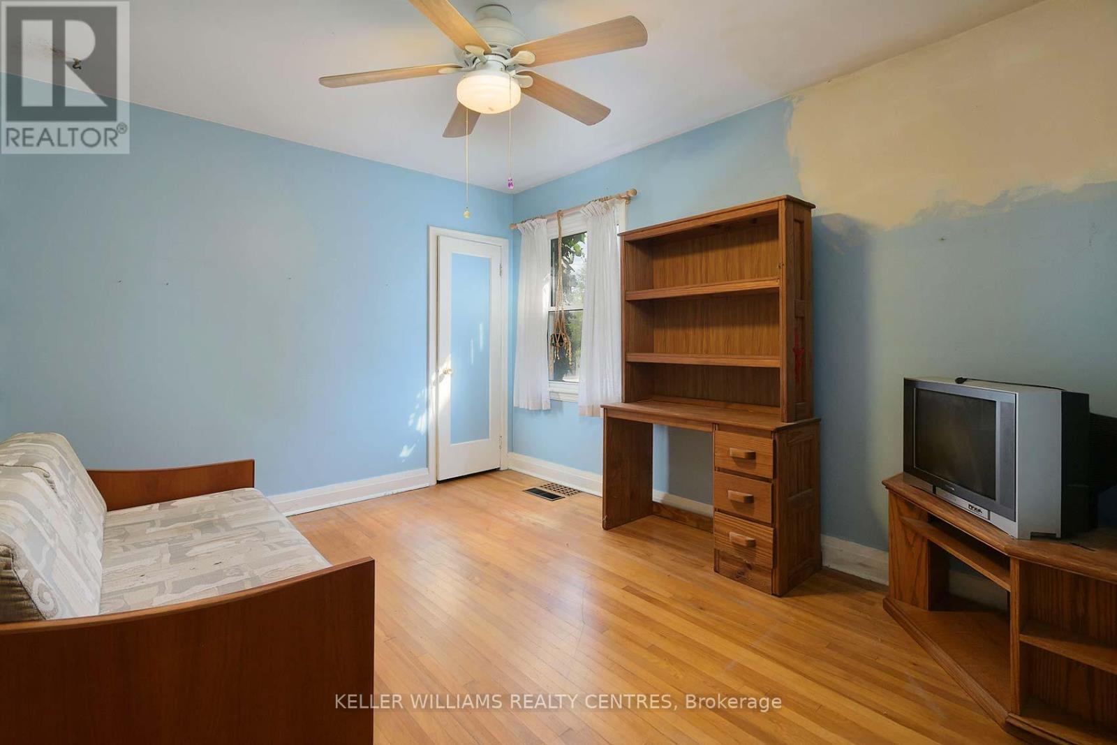 370 Delaware Avenue, Burlington, Ontario  L7R 3B5 - Photo 19 - W12463547
