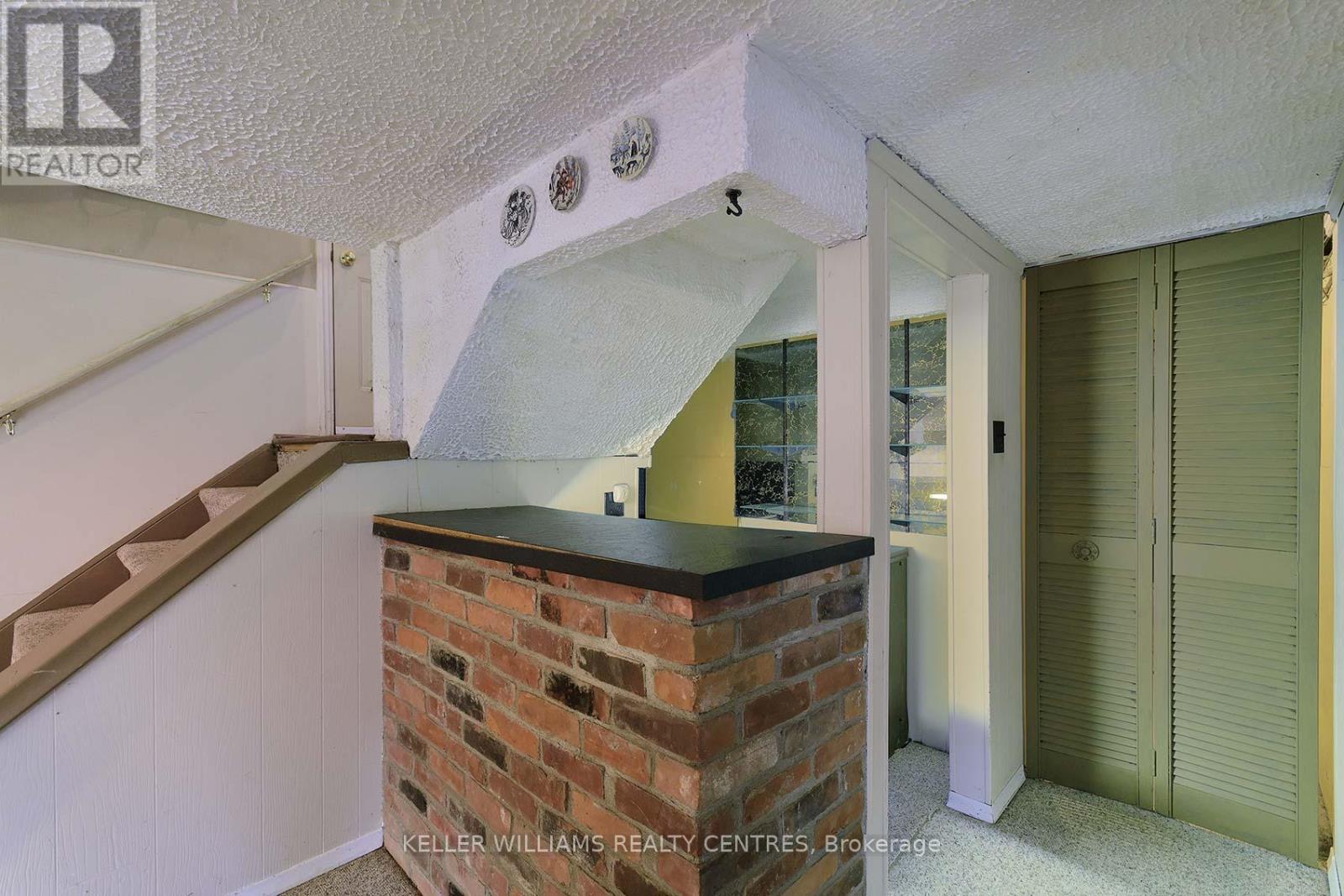 370 Delaware Avenue, Burlington, Ontario  L7R 3B5 - Photo 25 - W12463547