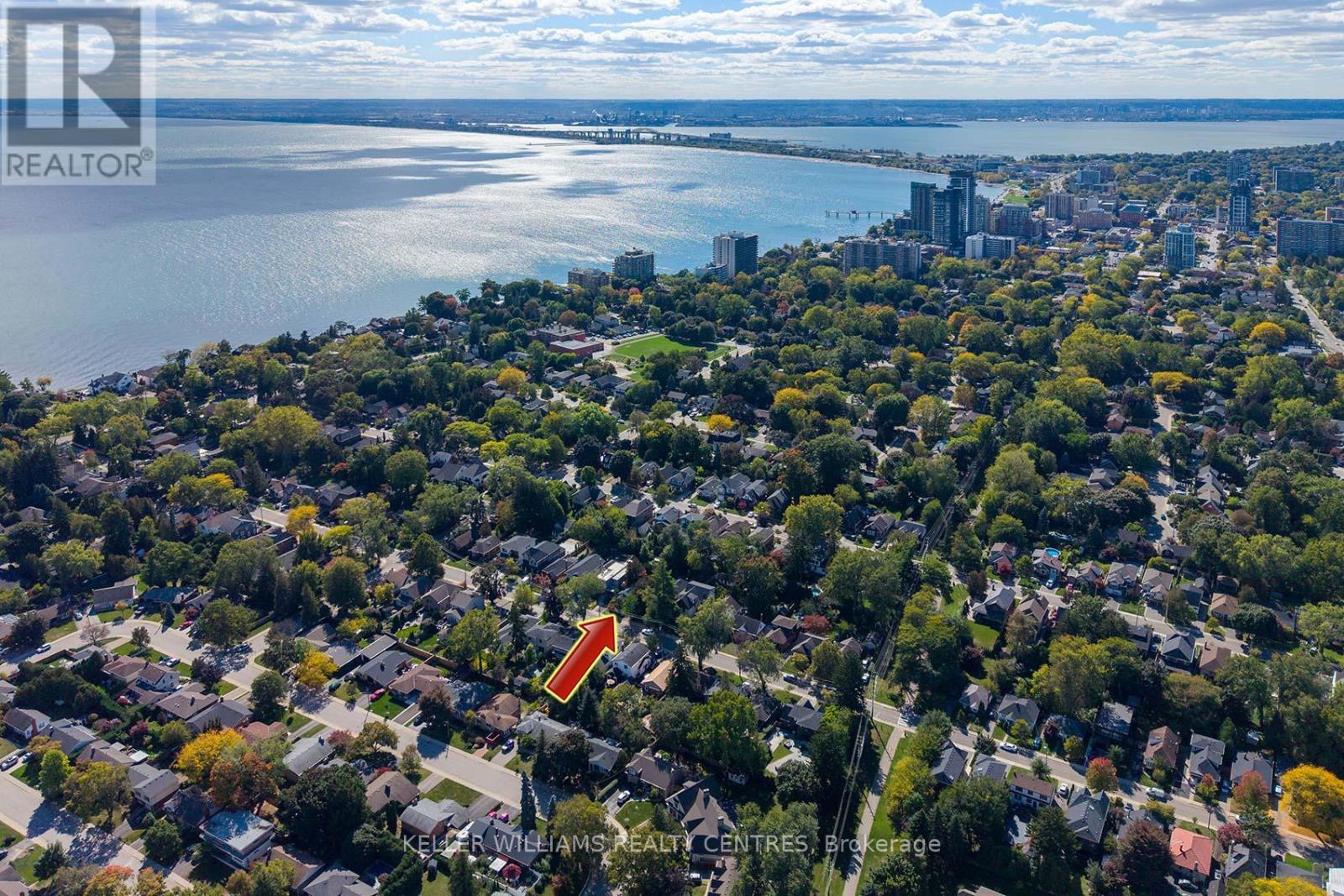 370 Delaware Avenue, Burlington, Ontario  L7R 3B5 - Photo 4 - W12463547