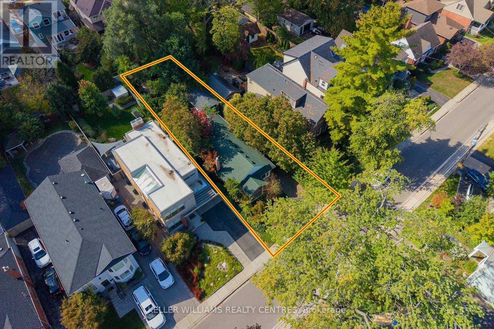 370 Delaware Avenue, Burlington, Ontario  L7R 3B5 - Photo 7 - W12463547