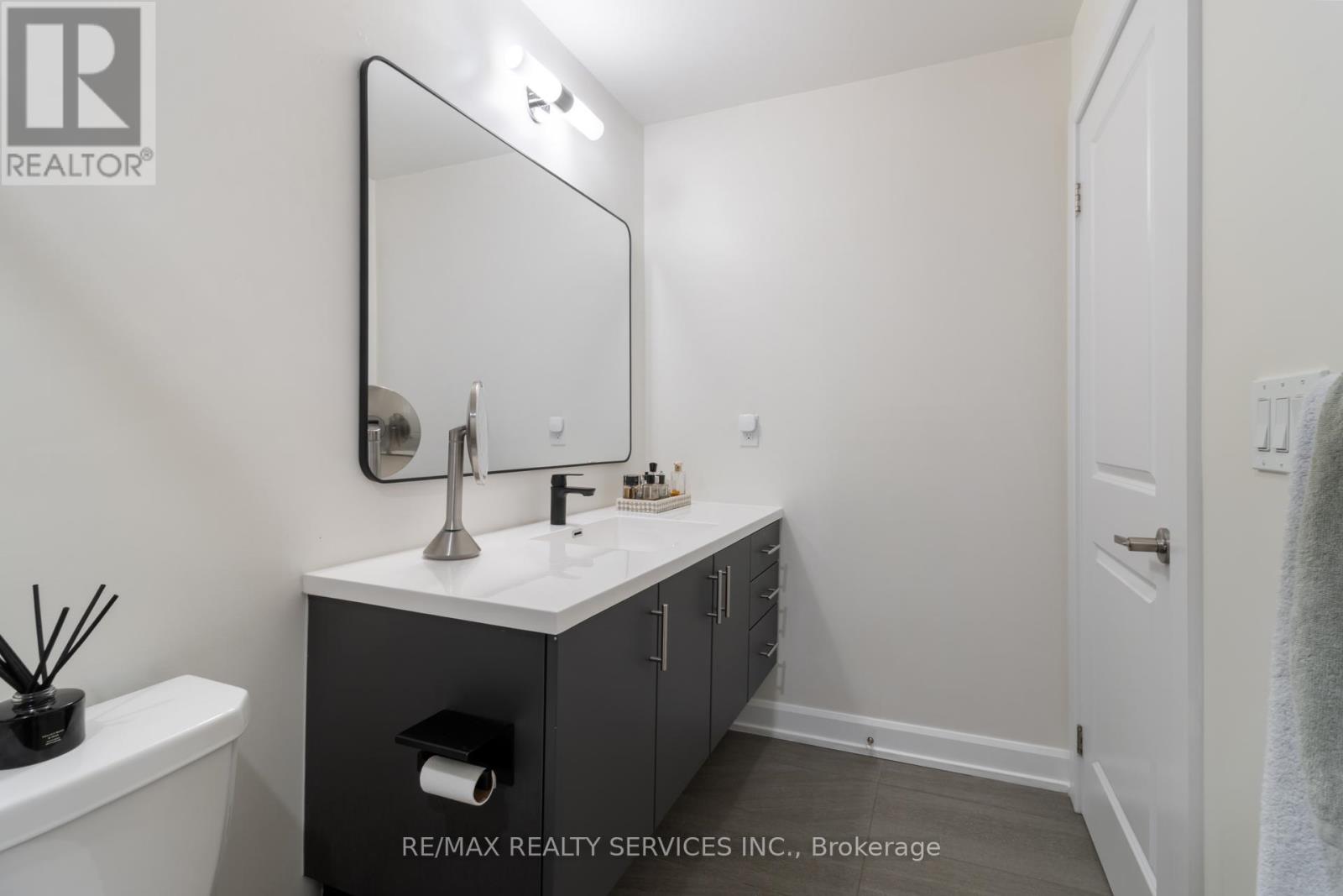 917 - 3200 William Coltson Avenue, Oakville, Ontario  L6H 7W6 - Photo 42 - W12463571