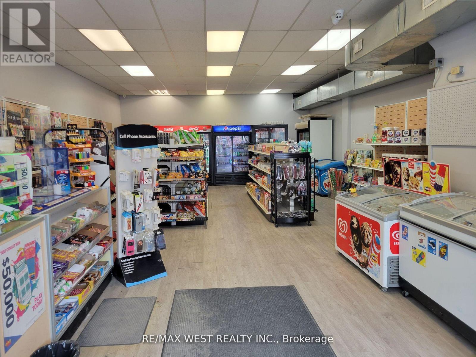 1990 Eglinton Avenue W, Toronto, Ontario  M6E 2J9 - Photo 6 - W12463593