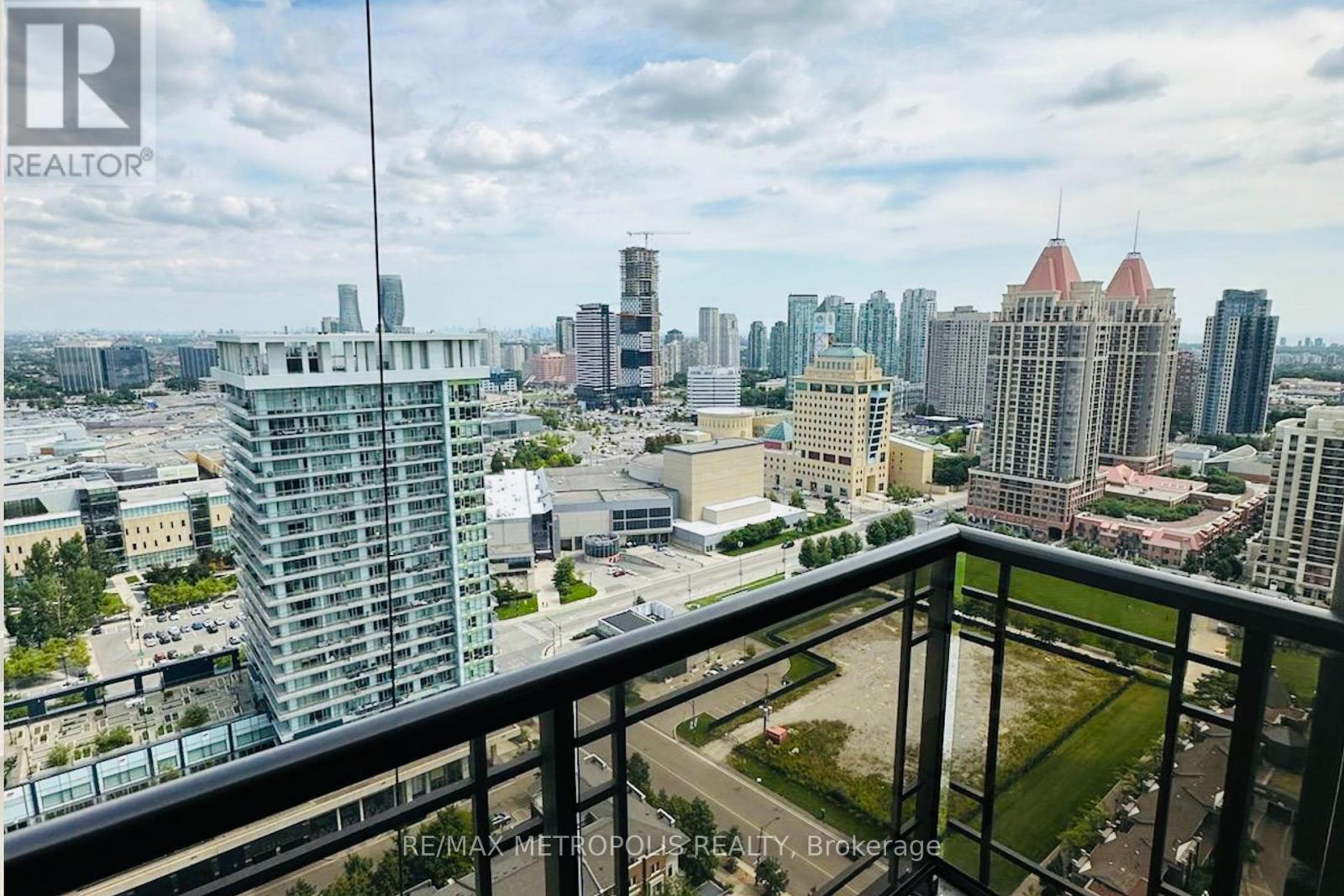 2504 - 385 Prince Of Wales Drive, Mississauga, Ontario  L5B 0C6 - Photo 11 - W12463611