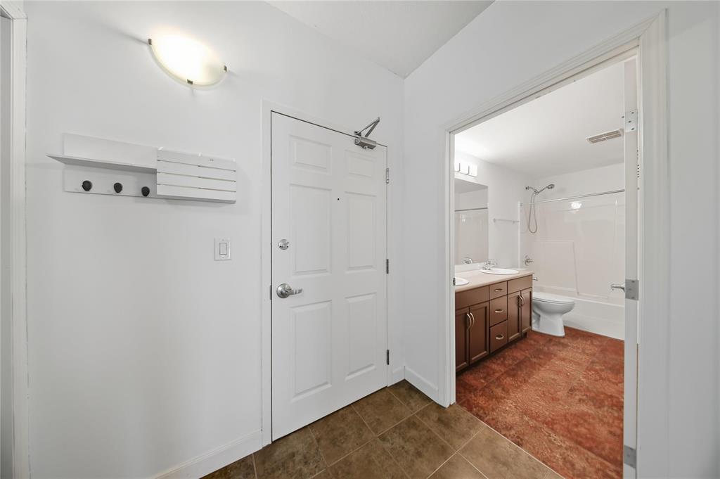 202 40 Shore Street, Winnipeg, Manitoba R2W 0H8 - Photo 14 - 202526305