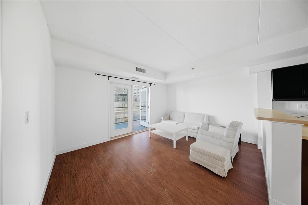 202 40 Shore Street, Winnipeg, Manitoba R2W 0H8 - Photo 7 - 202526305