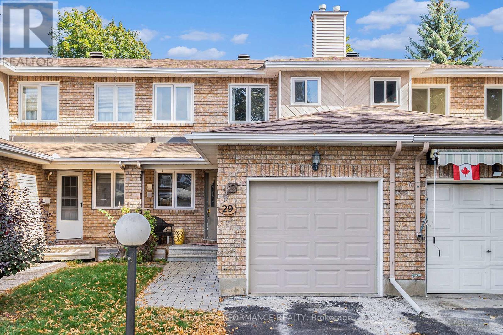29 HUMMINGBIRD CRESCENT, Ottawa, Ontario