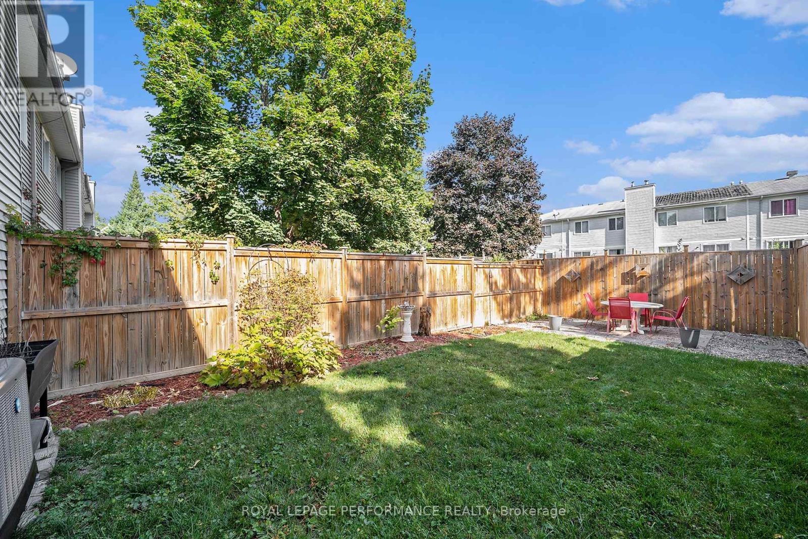 29 Hummingbird Crescent, Ottawa, Ontario  K2J 3A5 - Photo 20 - X12463625