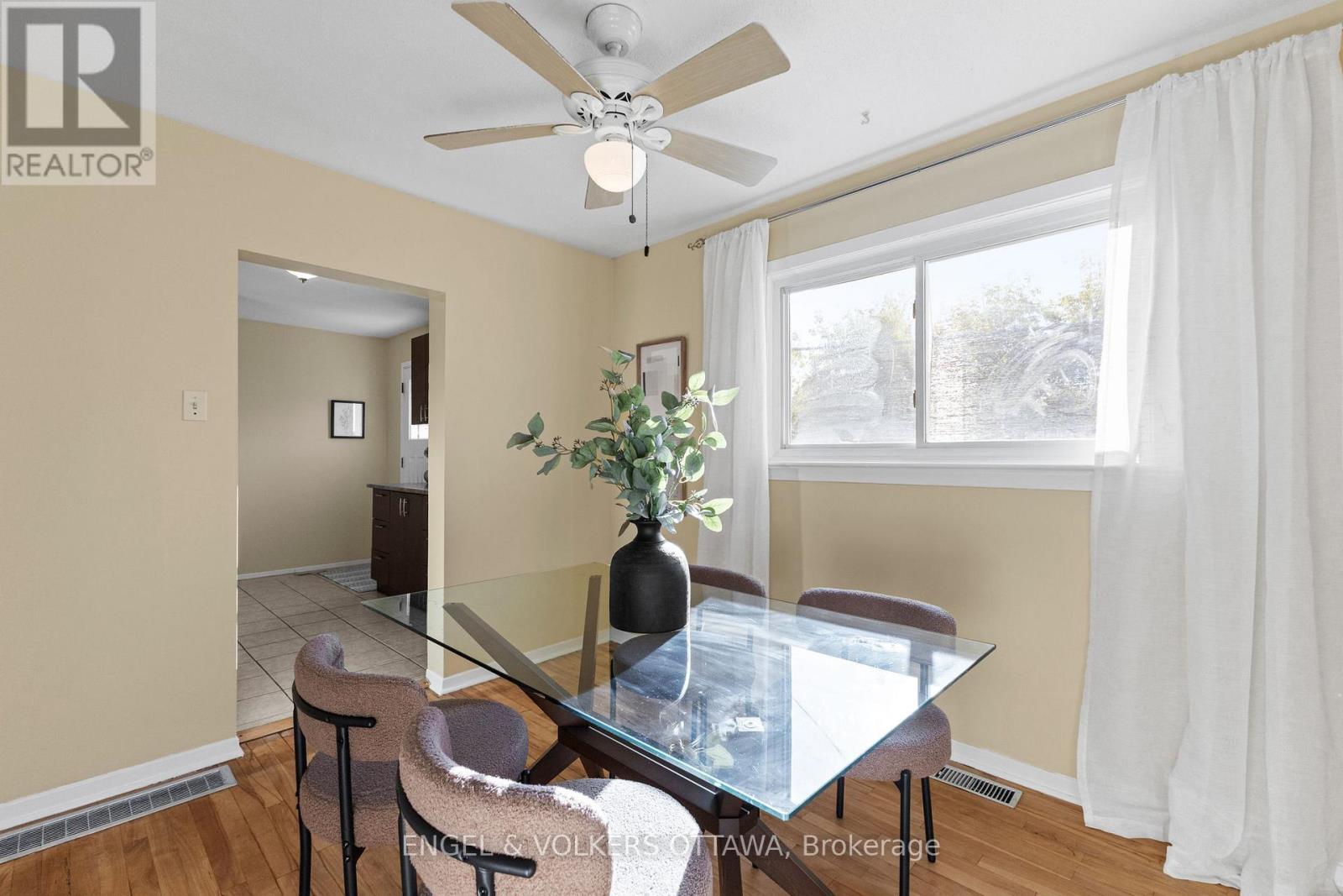 838 Borthwick Avenue, Ottawa, Ontario  K1K 2M8 - Photo 10 - X12463660