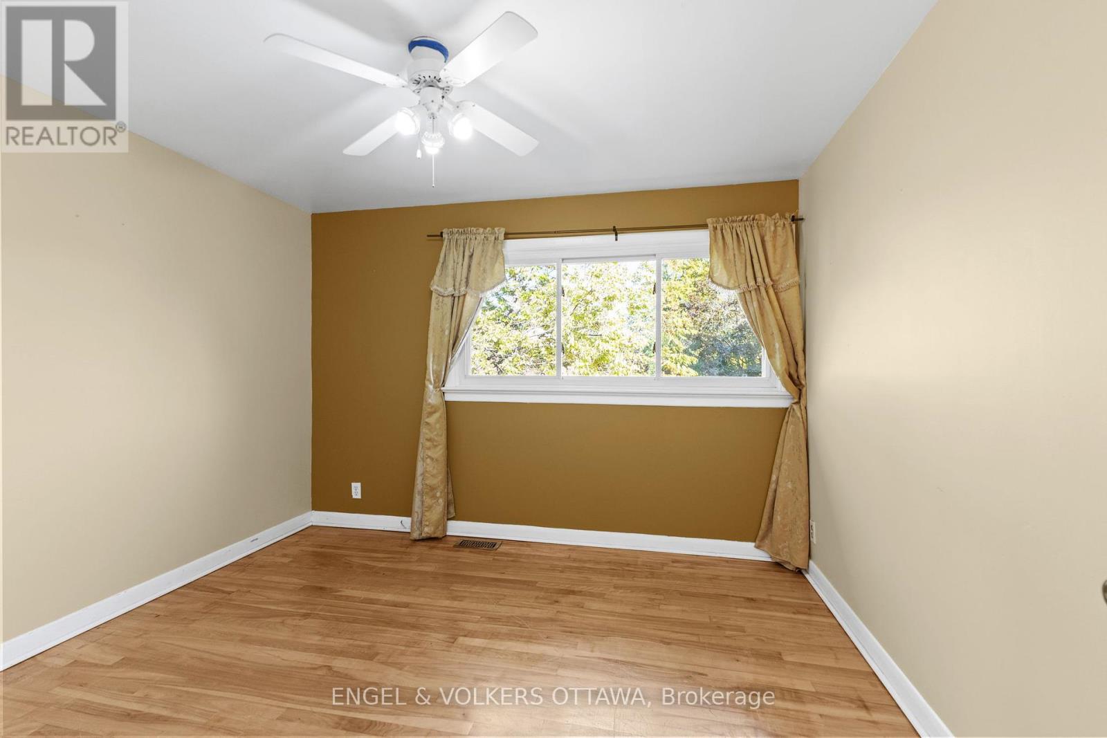 838 Borthwick Avenue, Ottawa, Ontario  K1K 2M8 - Photo 20 - X12463660