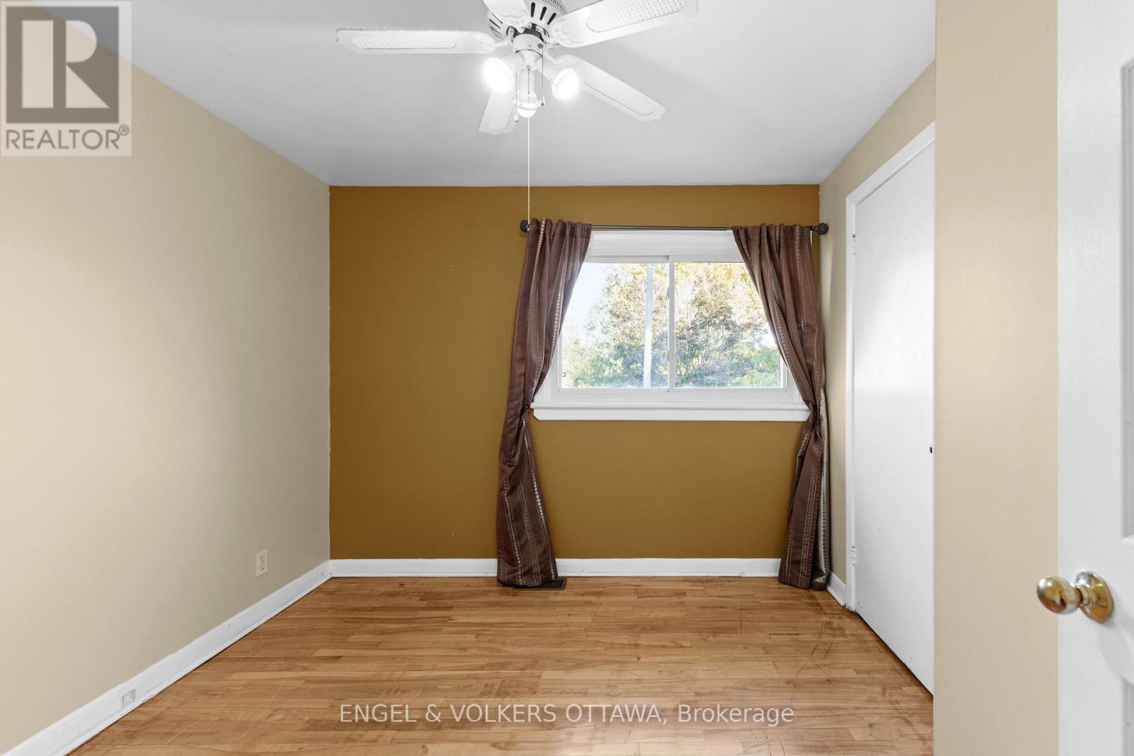838 Borthwick Avenue, Ottawa, Ontario  K1K 2M8 - Photo 24 - X12463660