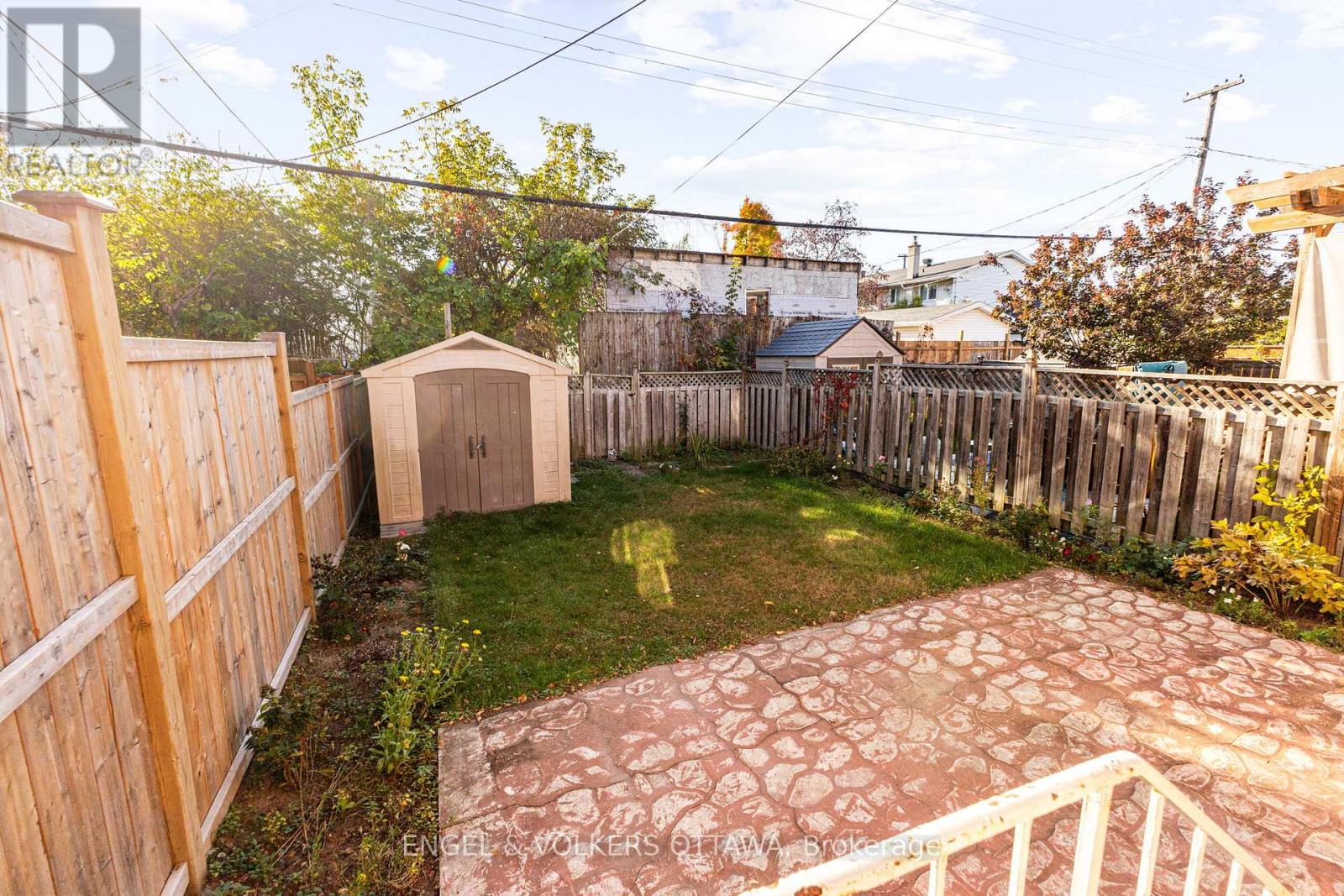 838 Borthwick Avenue, Ottawa, Ontario  K1K 2M8 - Photo 29 - X12463660
