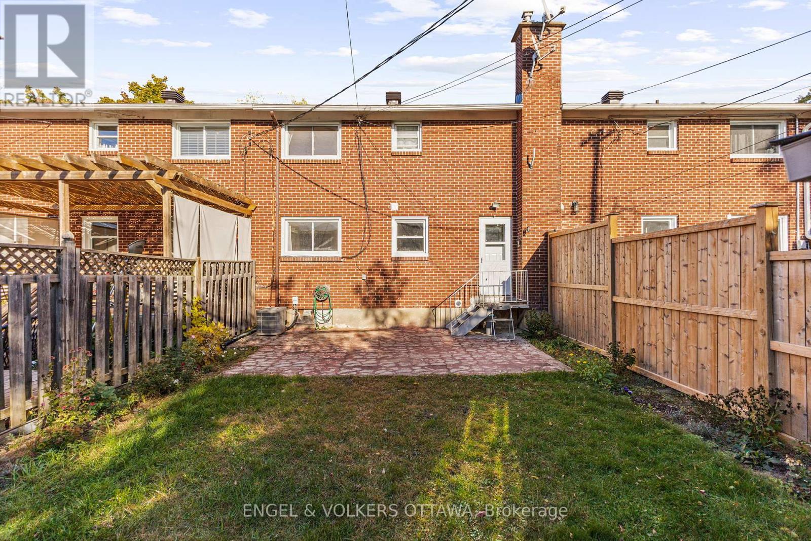 838 Borthwick Avenue, Ottawa, Ontario  K1K 2M8 - Photo 32 - X12463660