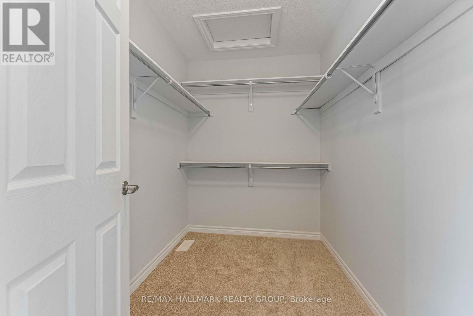 402 Edgevalley Court, Ottawa, Ontario  K2S 2R3 - Photo 20 - X12463728