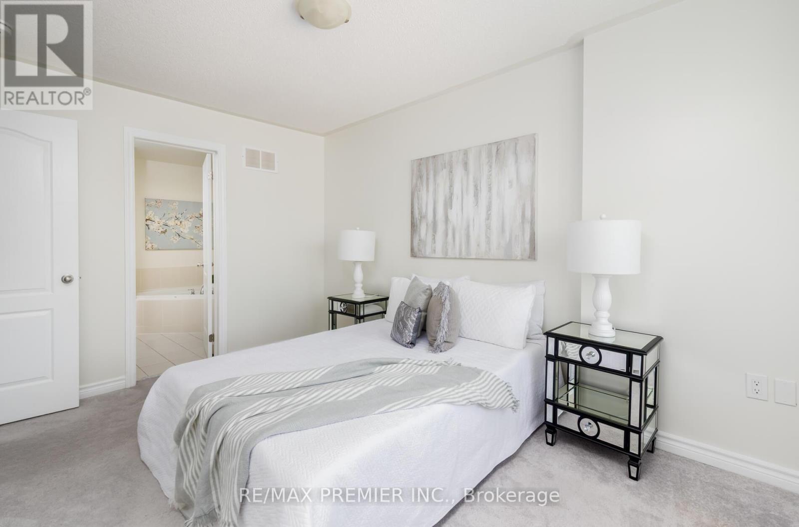 90 Palace Street, Thorold, Ontario  L2V 0J6 - Photo 25 - X12463542