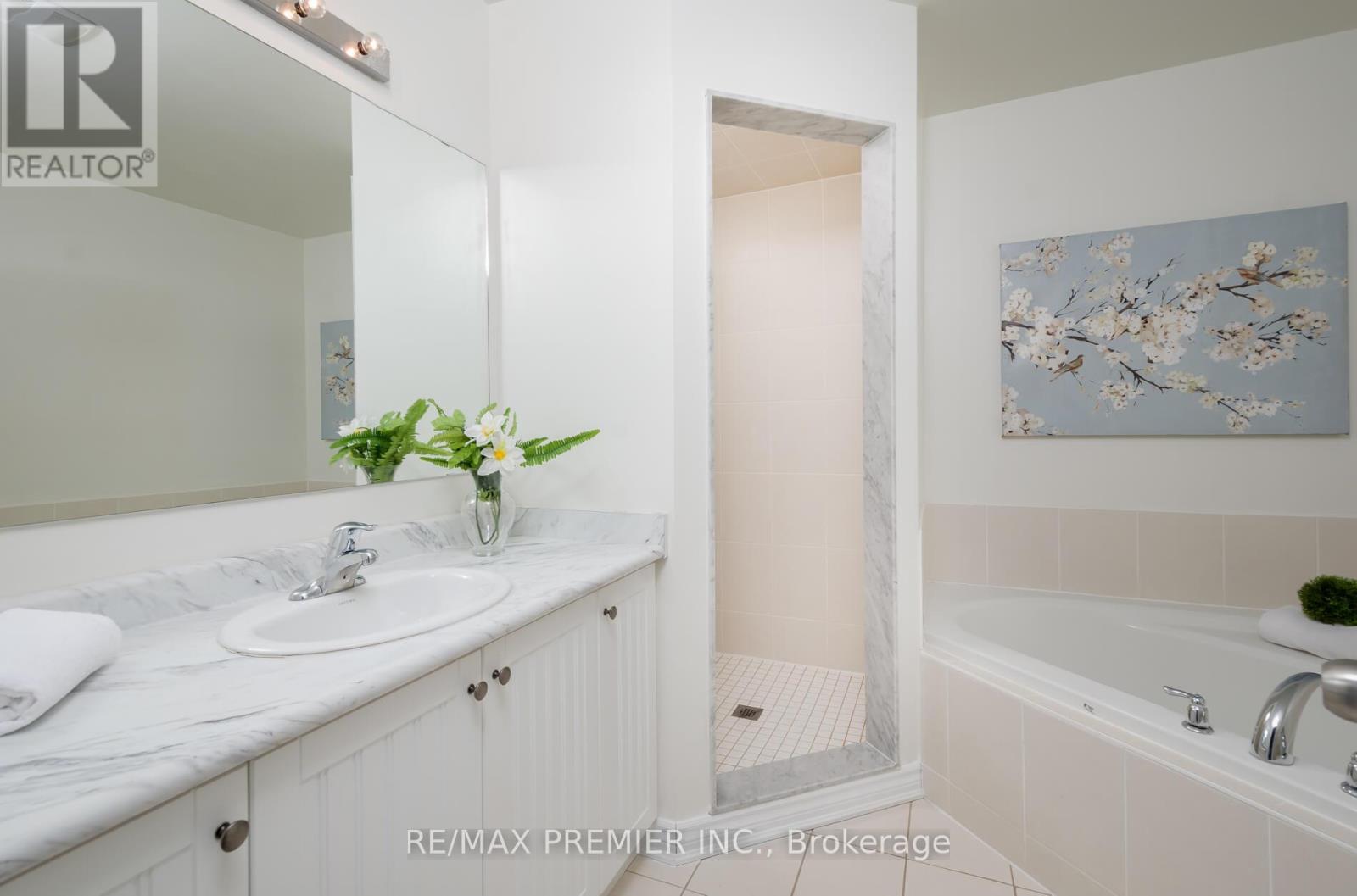 90 Palace Street, Thorold, Ontario  L2V 0J6 - Photo 26 - X12463542