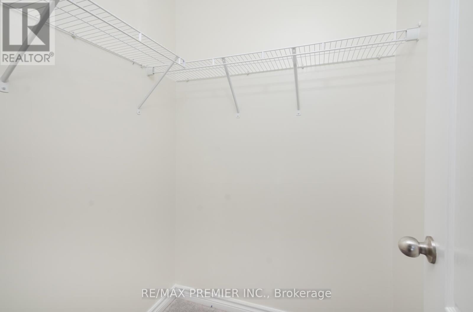 90 Palace Street, Thorold, Ontario  L2V 0J6 - Photo 30 - X12463542