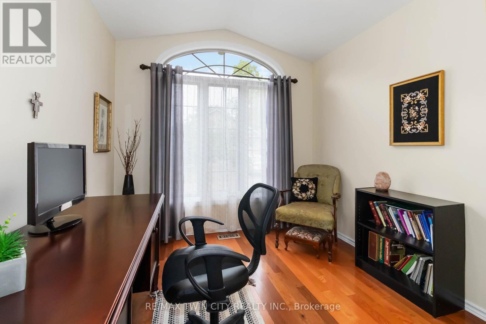 15 - 54 Glenwood Drive, Brantford, Ontario  N3S 3G6 - Photo 18 - X12463561