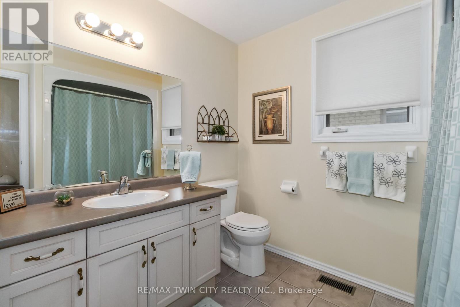 15 - 54 Glenwood Drive, Brantford, Ontario  N3S 3G6 - Photo 28 - X12463561