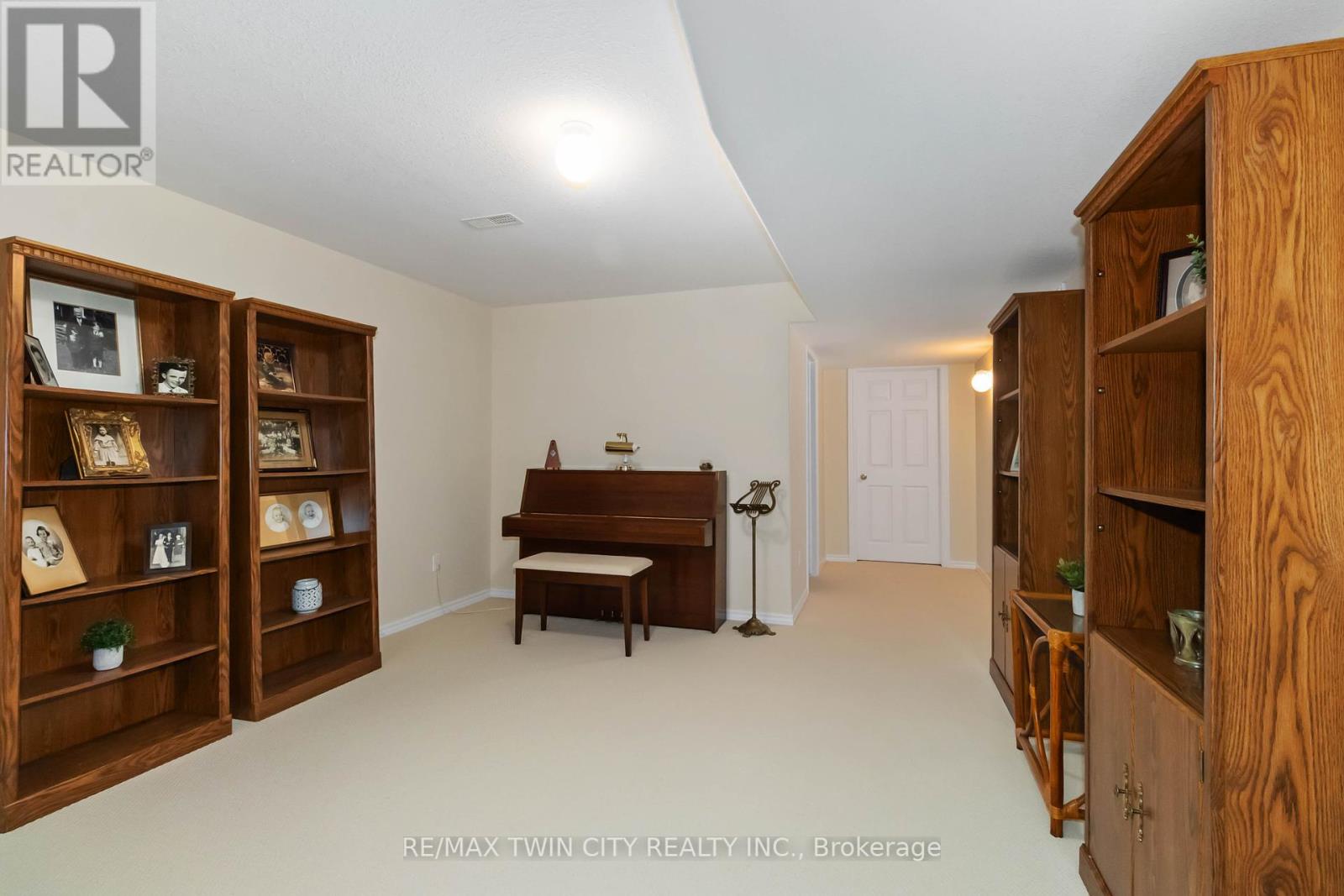 15 - 54 Glenwood Drive, Brantford, Ontario  N3S 3G6 - Photo 33 - X12463561