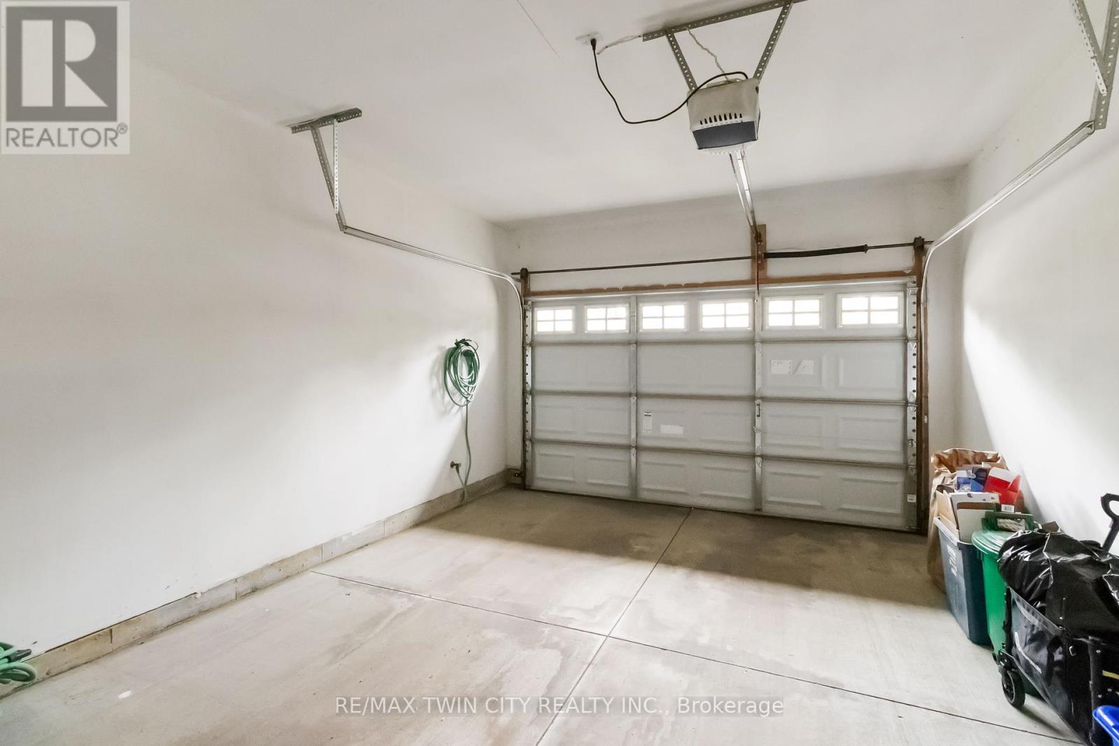 15 - 54 Glenwood Drive, Brantford, Ontario  N3S 3G6 - Photo 42 - X12463561
